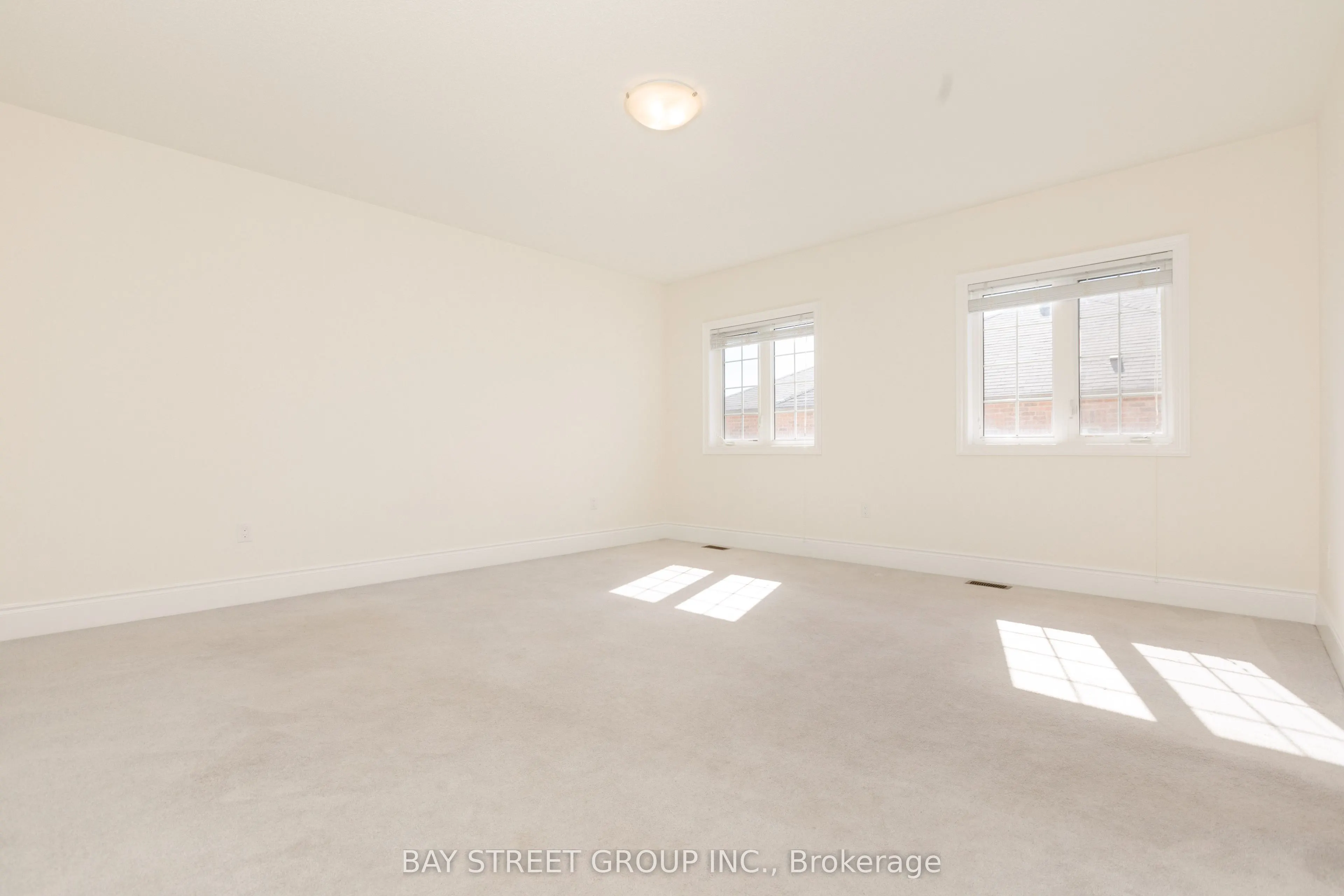 3127 Streamwood Pass