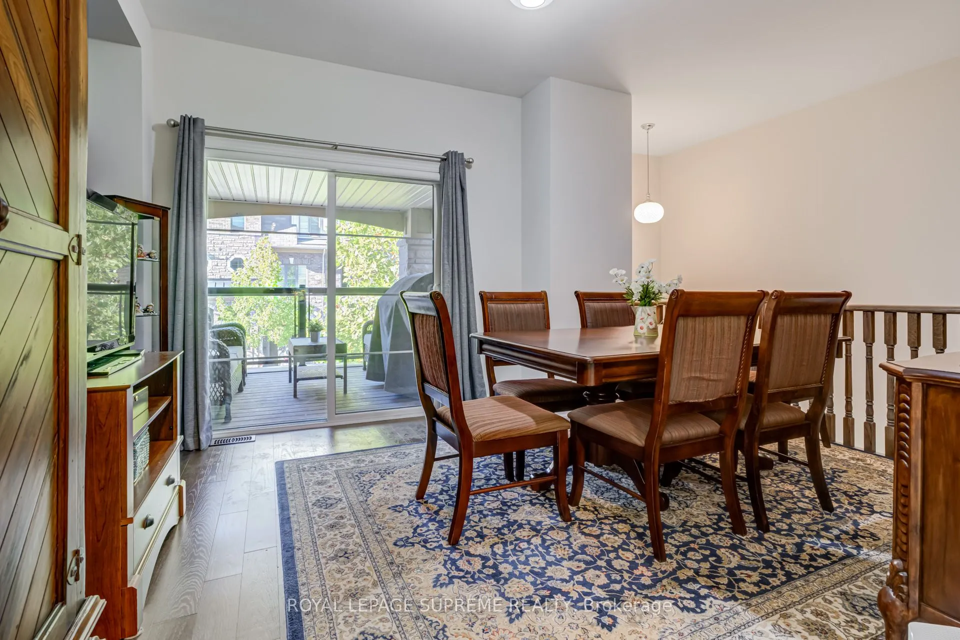 53 Dryden Way