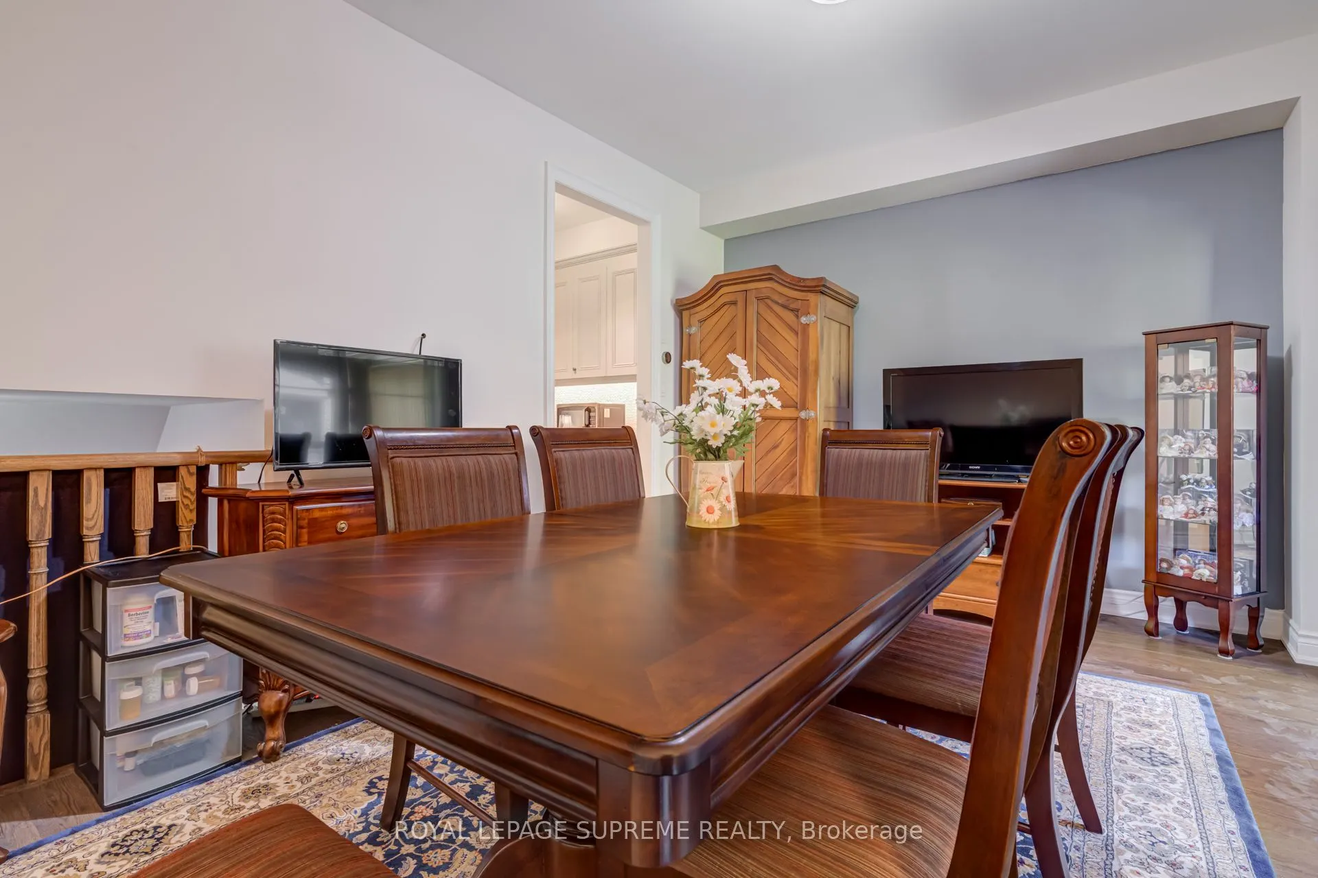 53 Dryden Way