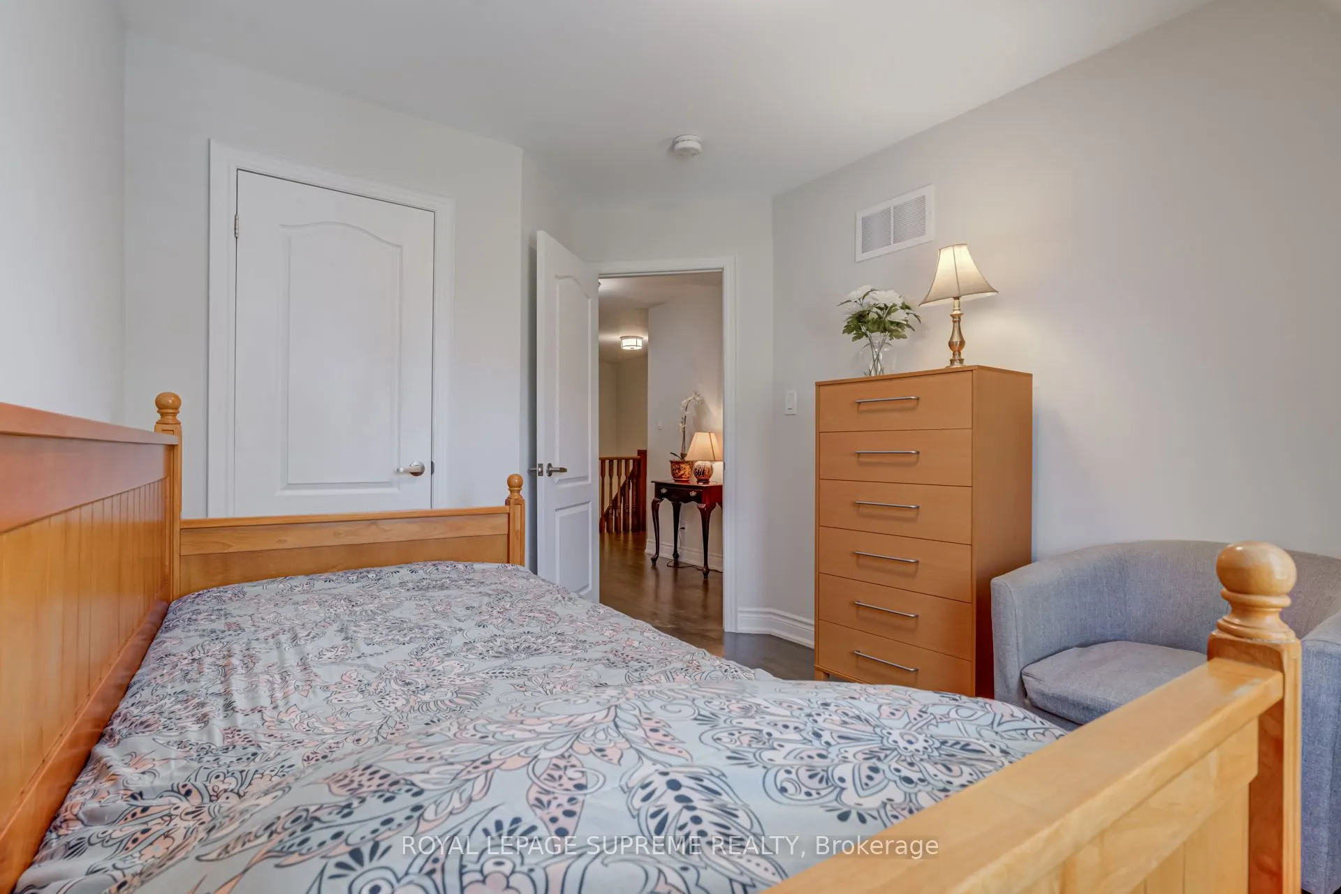 53 Dryden Way