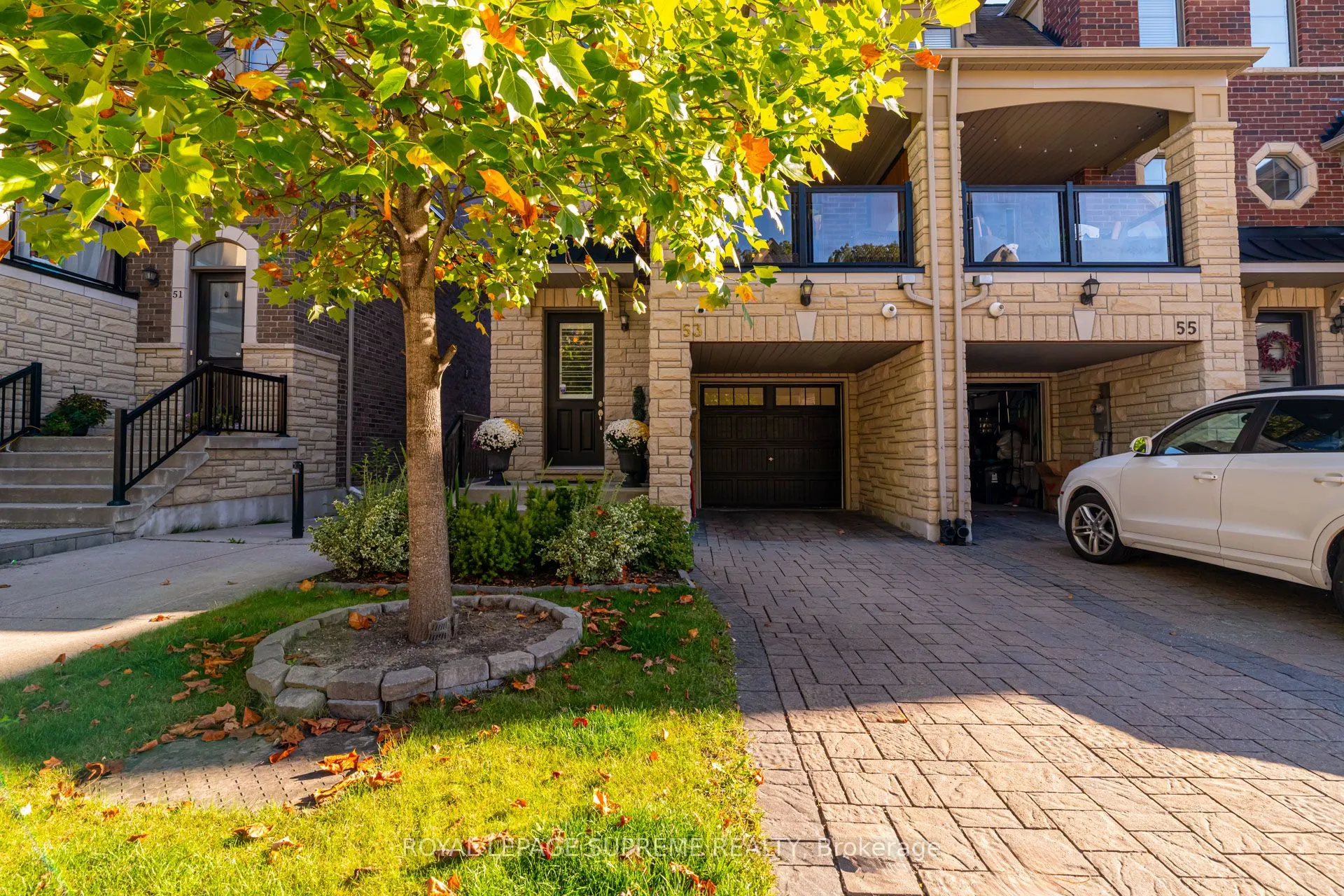 53 Dryden Way