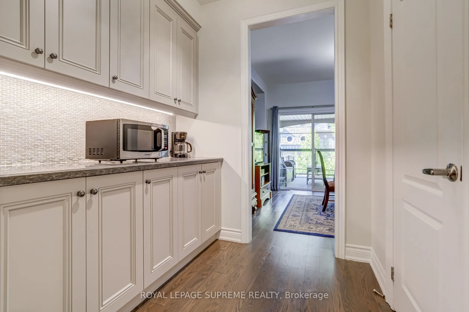 53 Dryden Way
