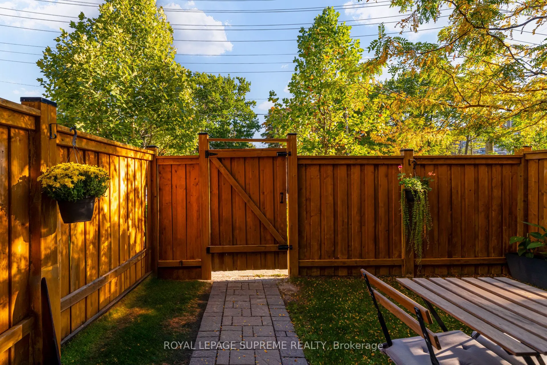 53 Dryden Way