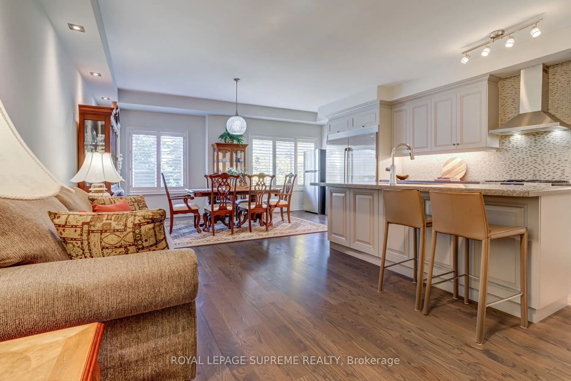53 Dryden Way