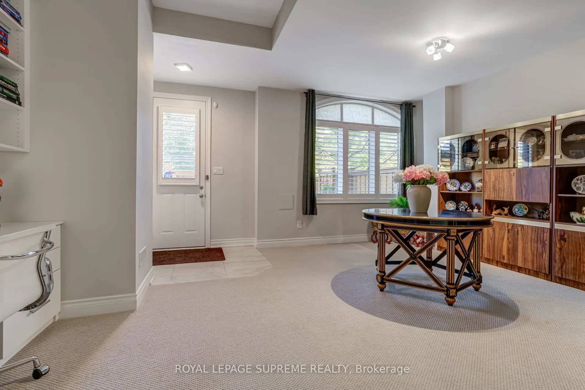 53 Dryden Way