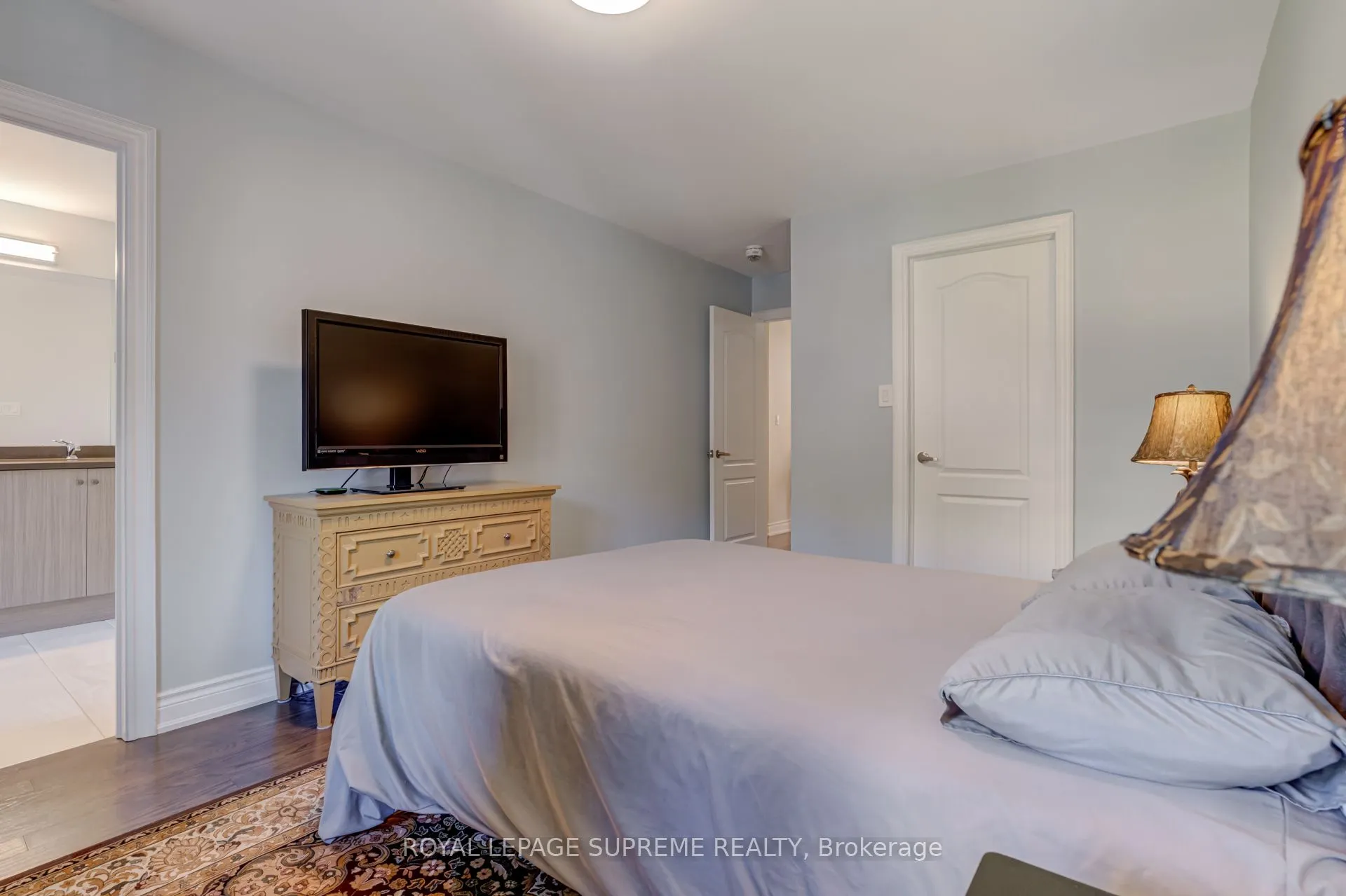 53 Dryden Way