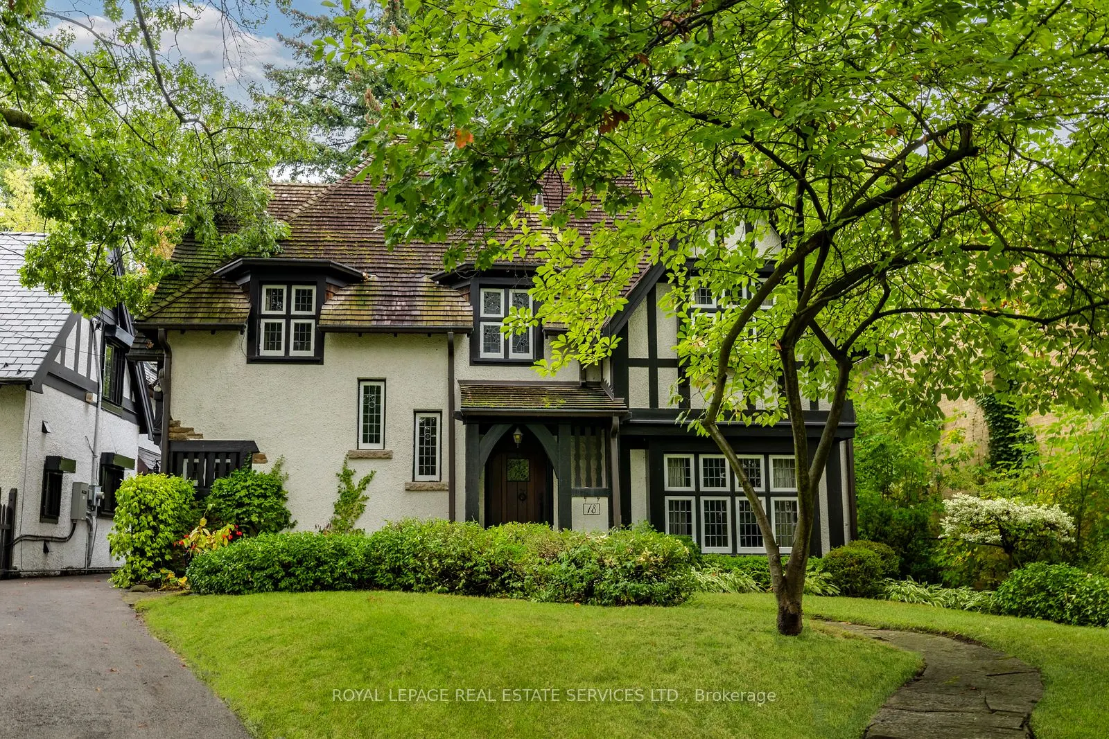 18 Queen Marys Drive
