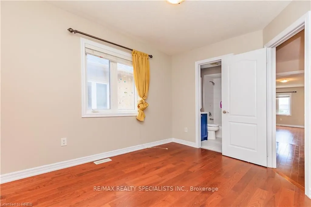 1256 Jezero Crescent
