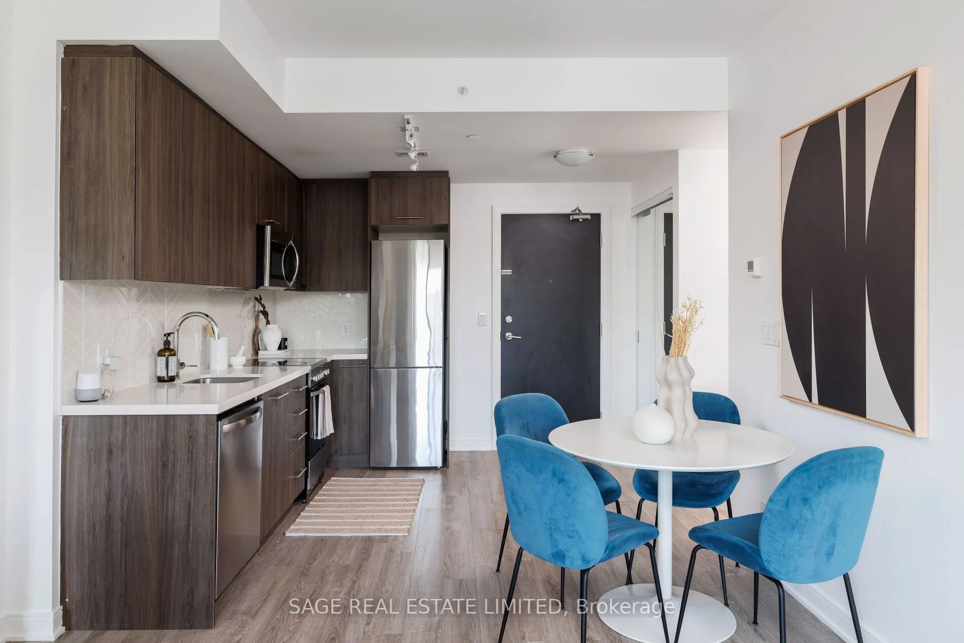 1 Neighbourhood Lane, #408
