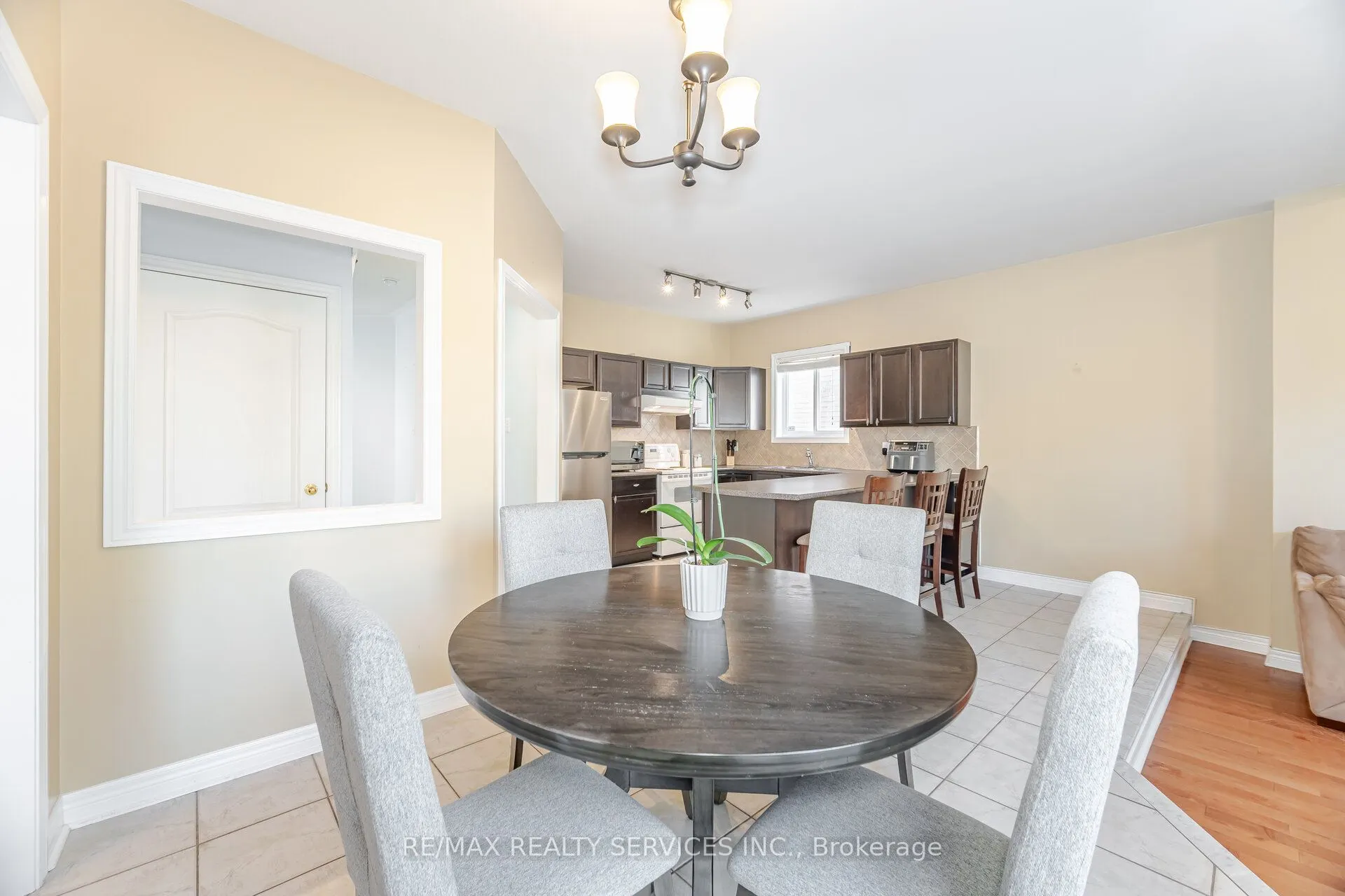 5 Melrose Gardens