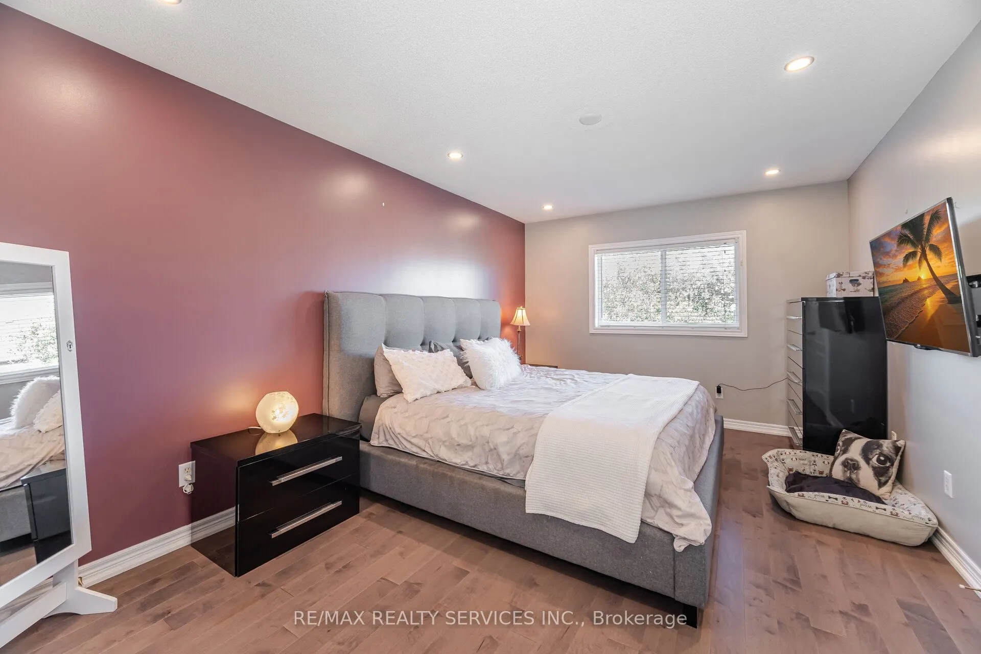 5 Melrose Gardens