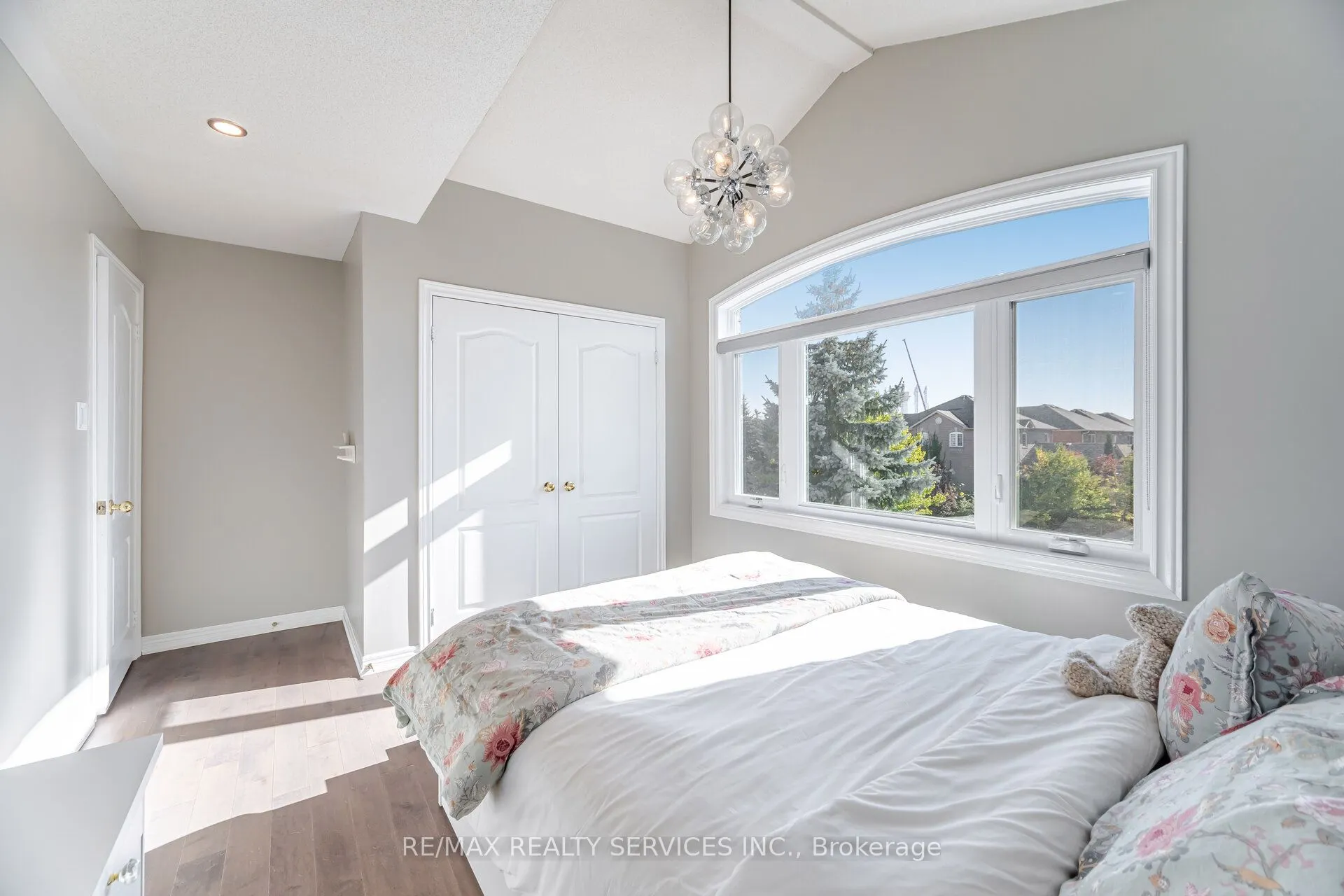 5 Melrose Gardens