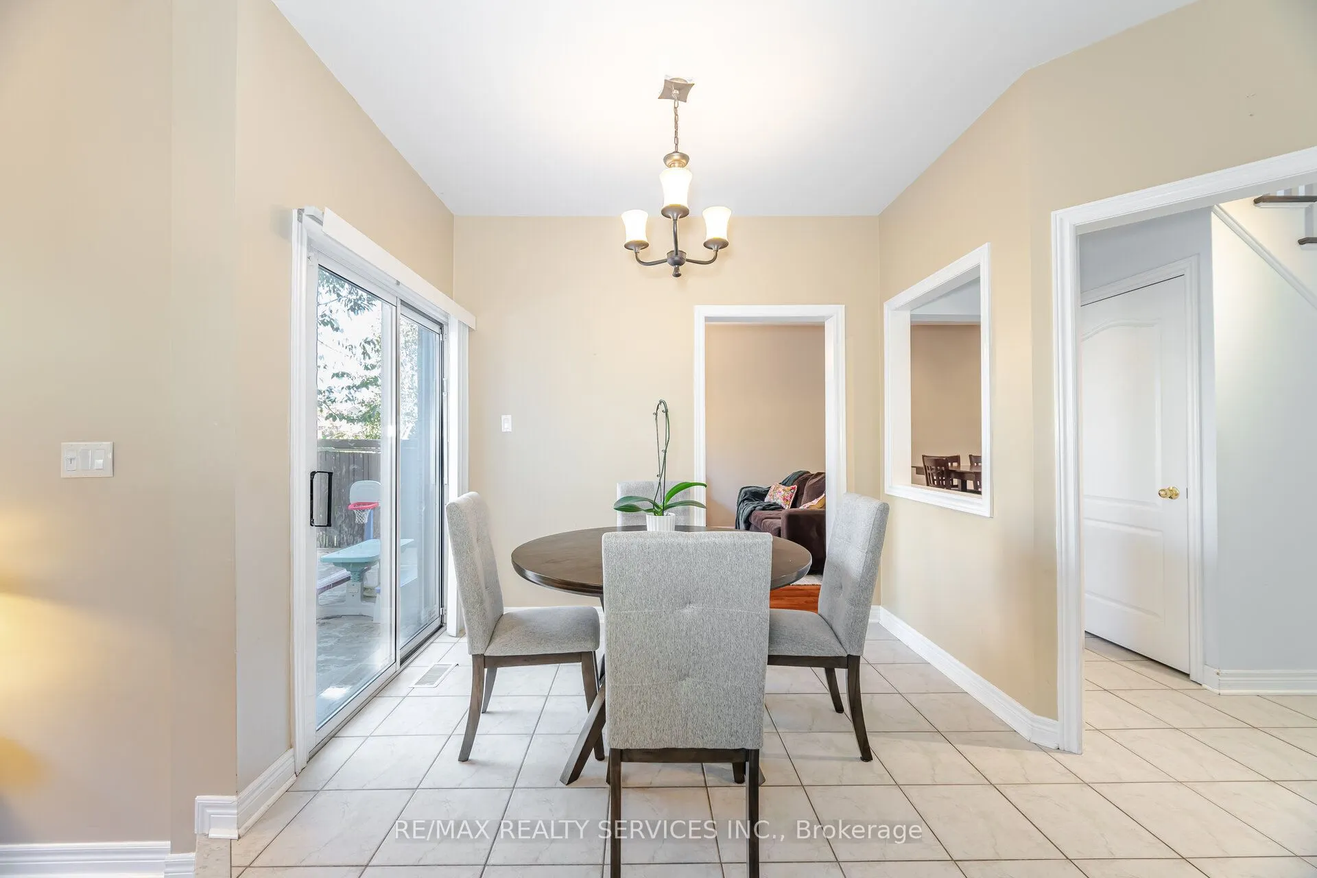 5 Melrose Gardens