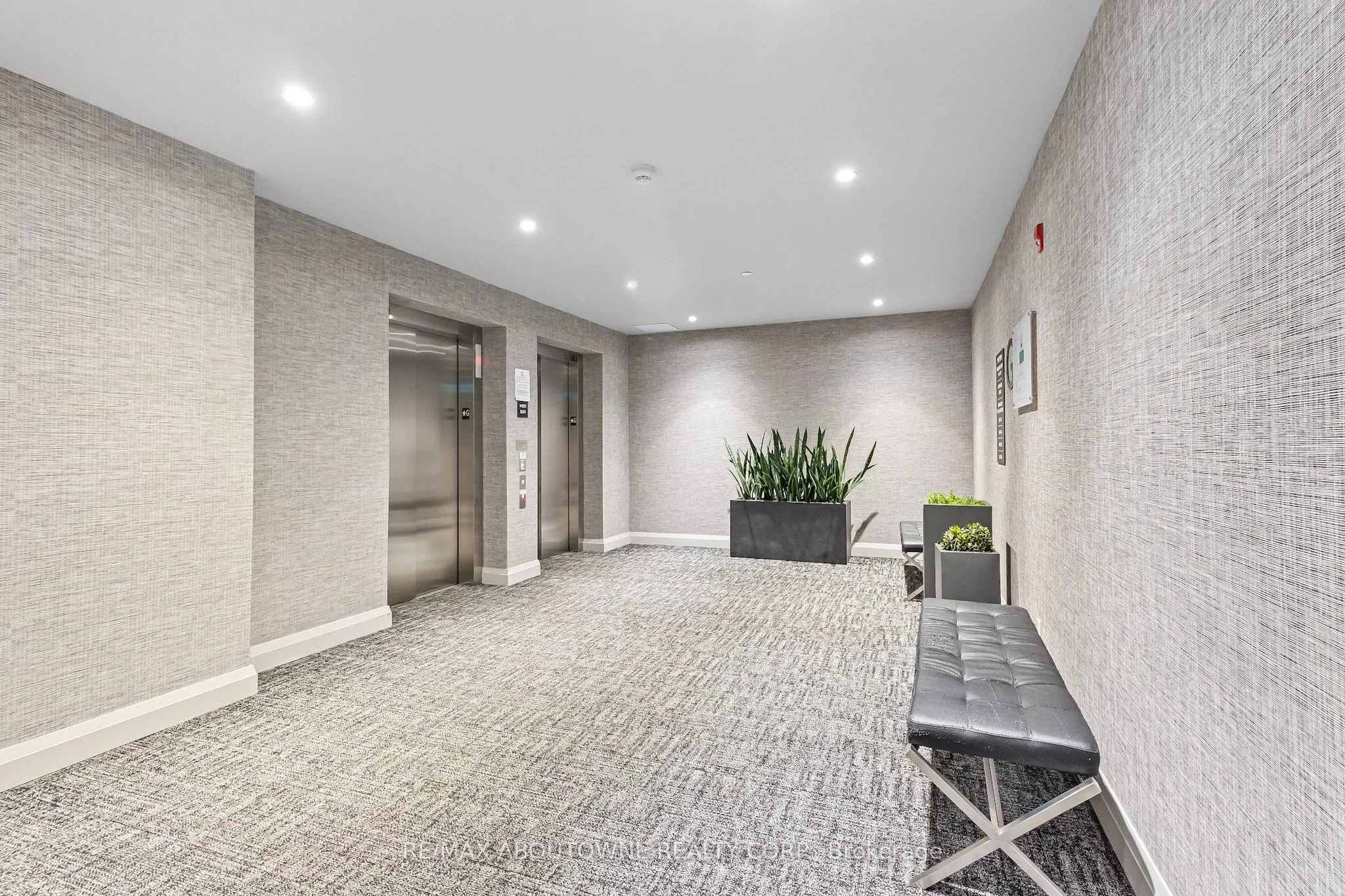 102 Grovewood Common, #121