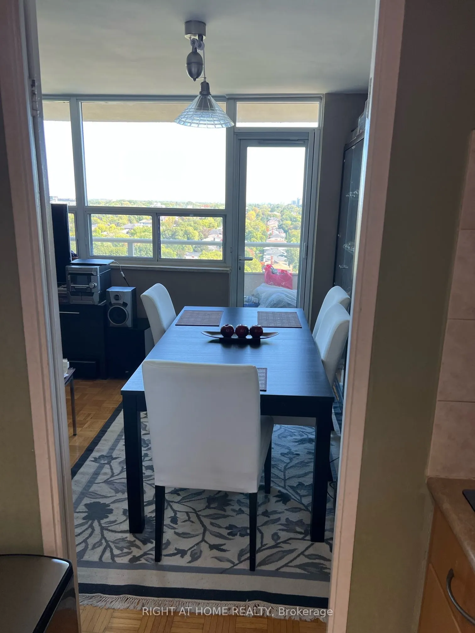 360 Ridelle Avenue, #1812