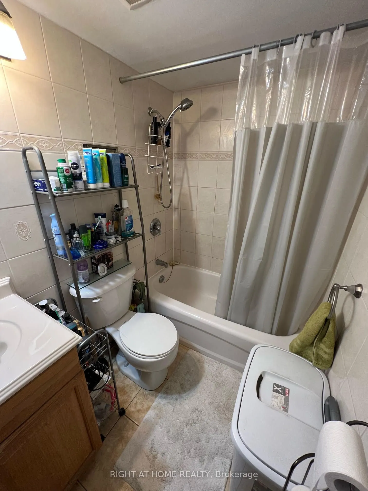 360 Ridelle Avenue, #1812