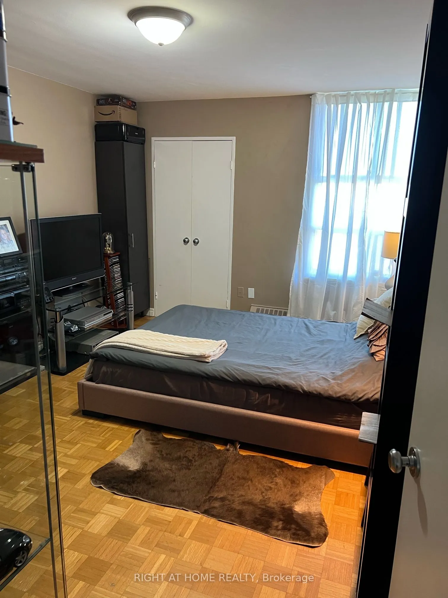 360 Ridelle Avenue, #1812