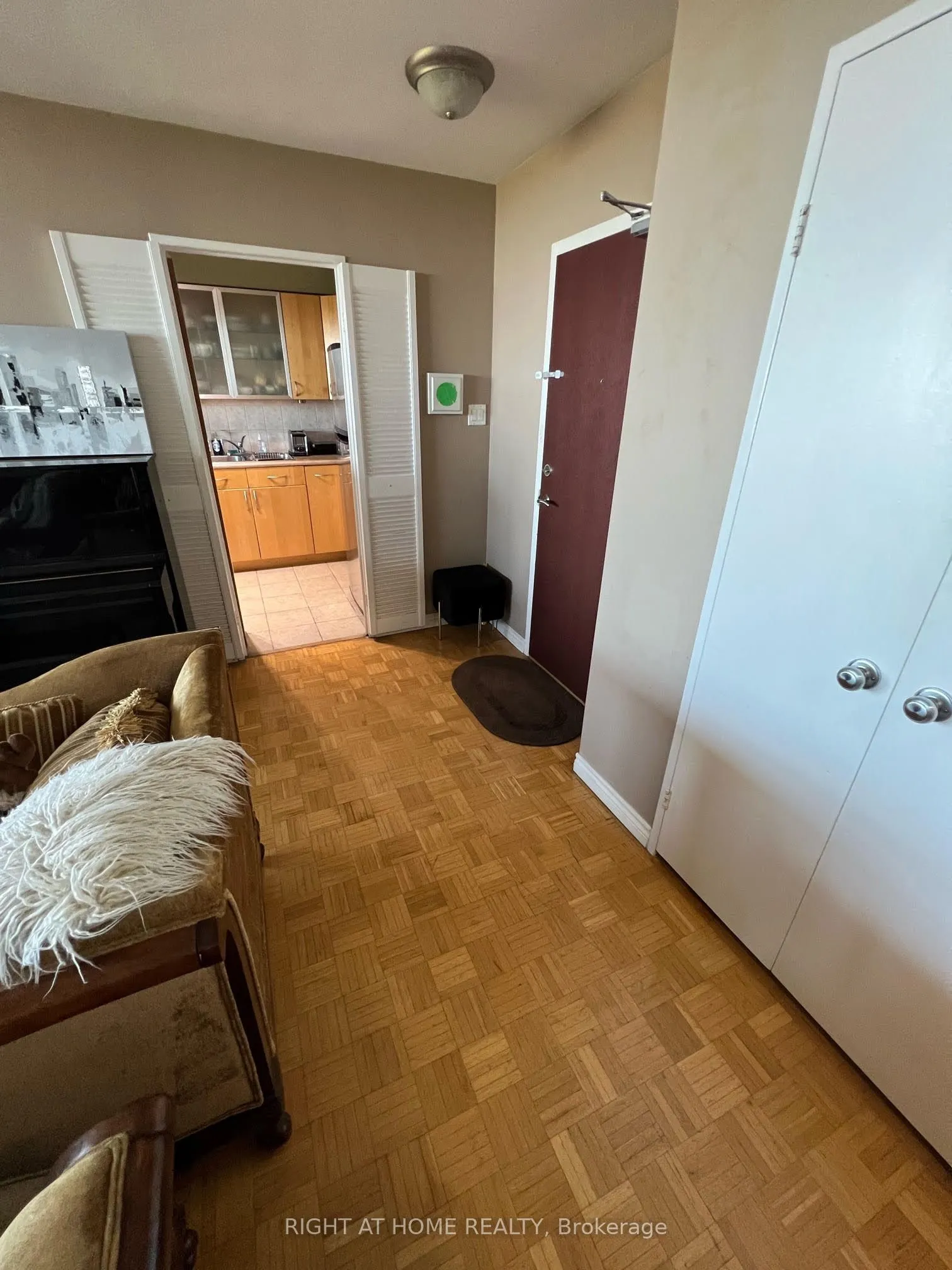 360 Ridelle Avenue, #1812
