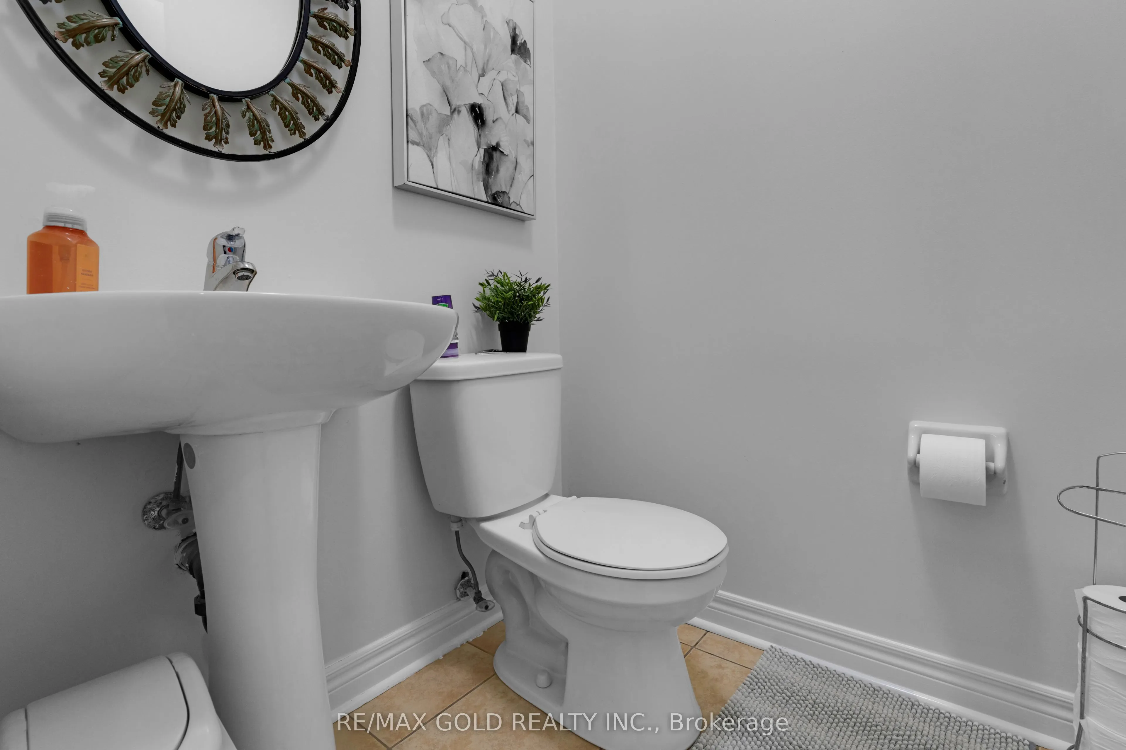 82 Amaranth Crescent