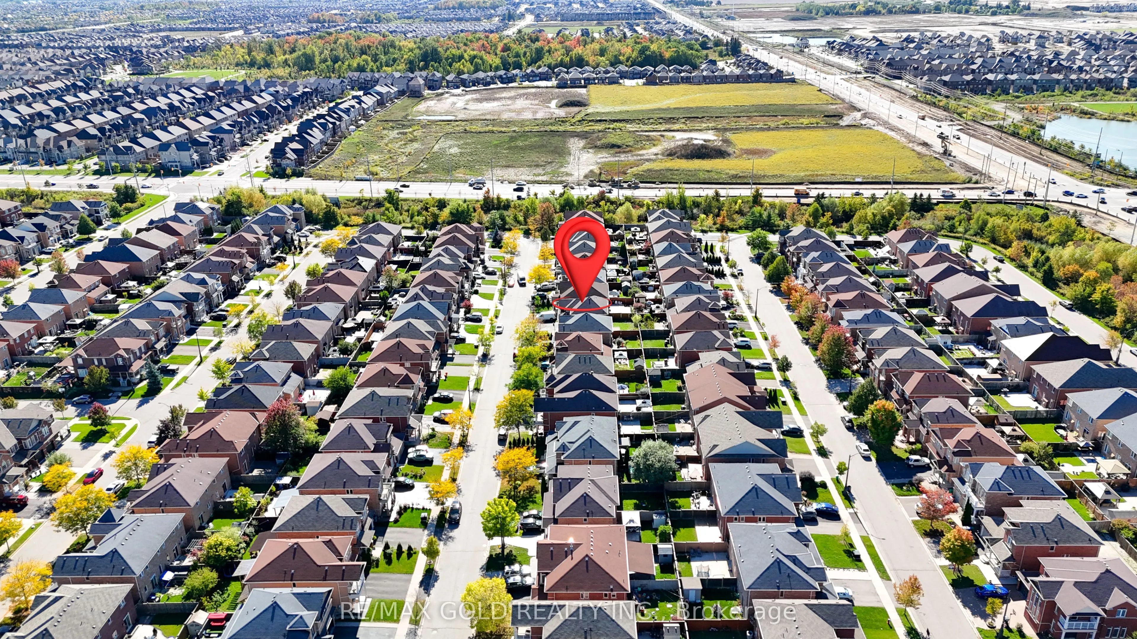 82 Amaranth Crescent