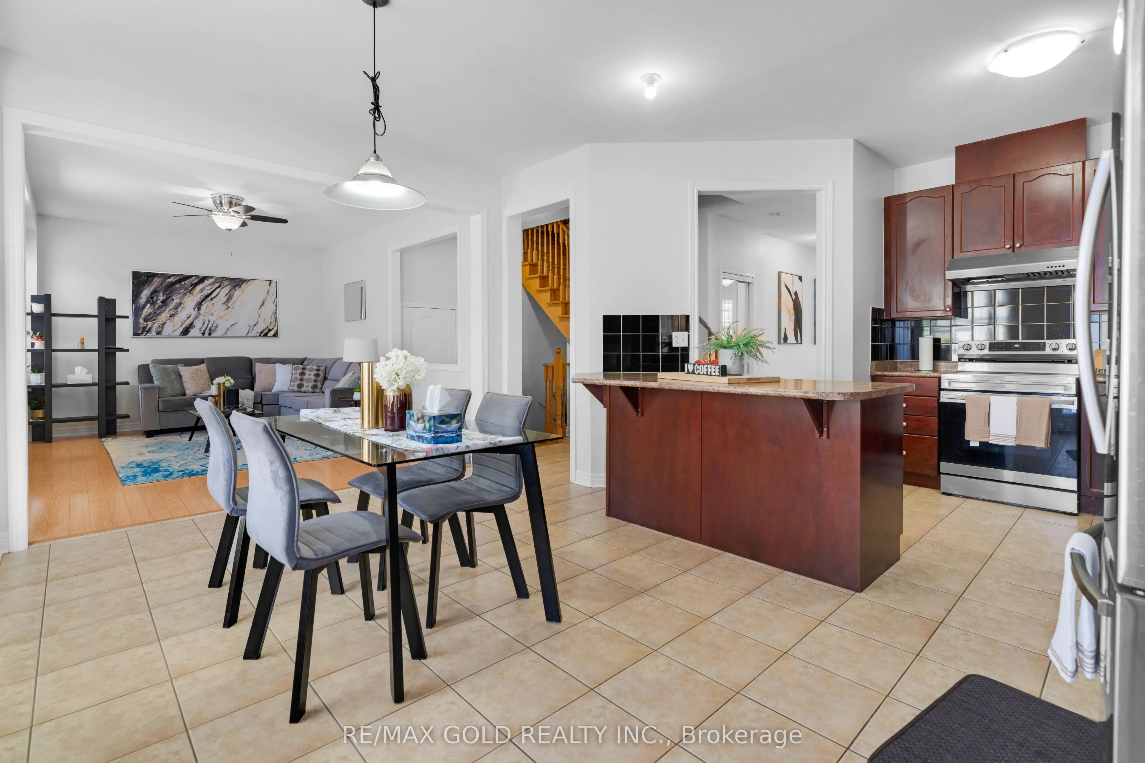 82 Amaranth Crescent