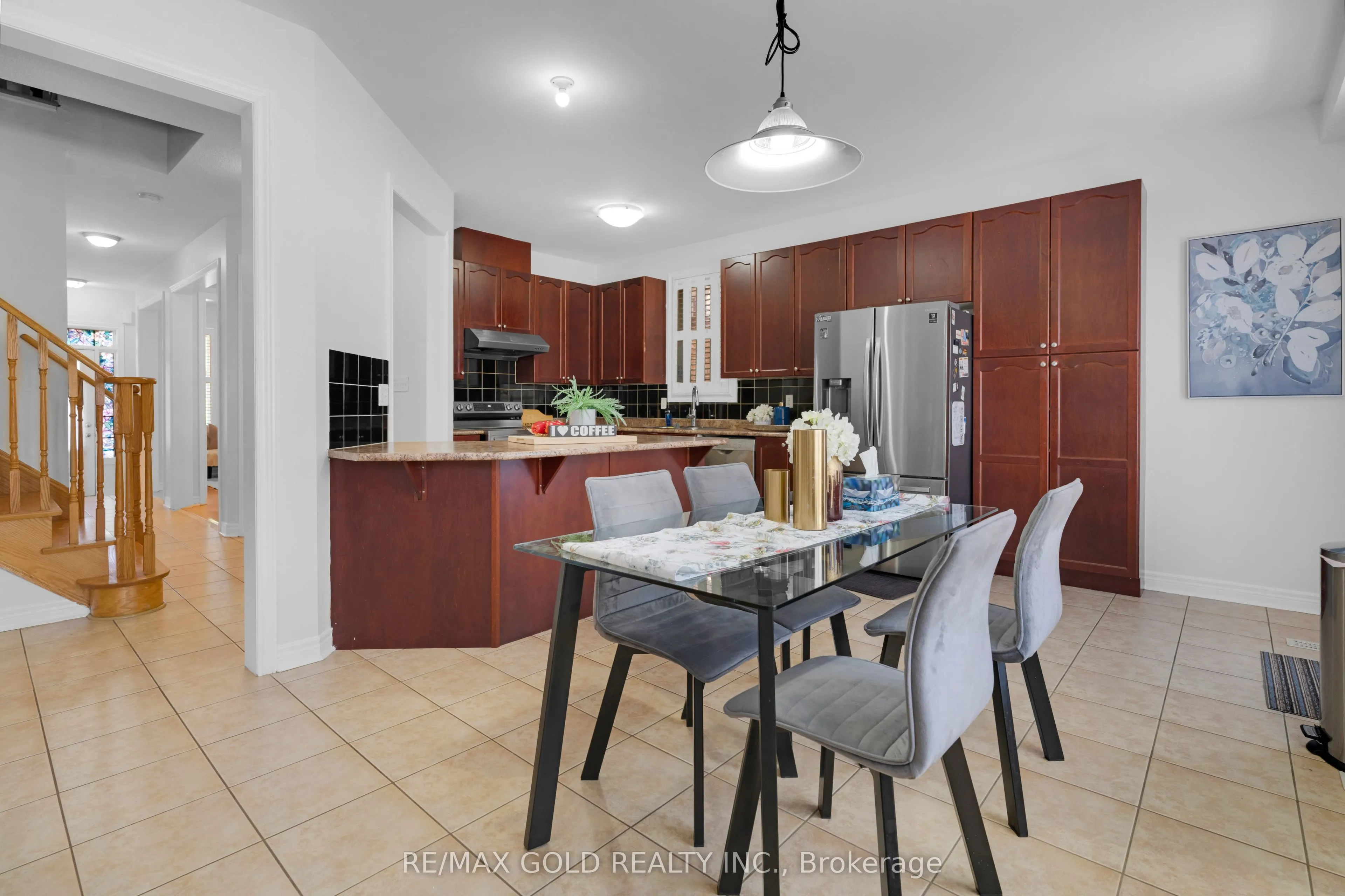 82 Amaranth Crescent