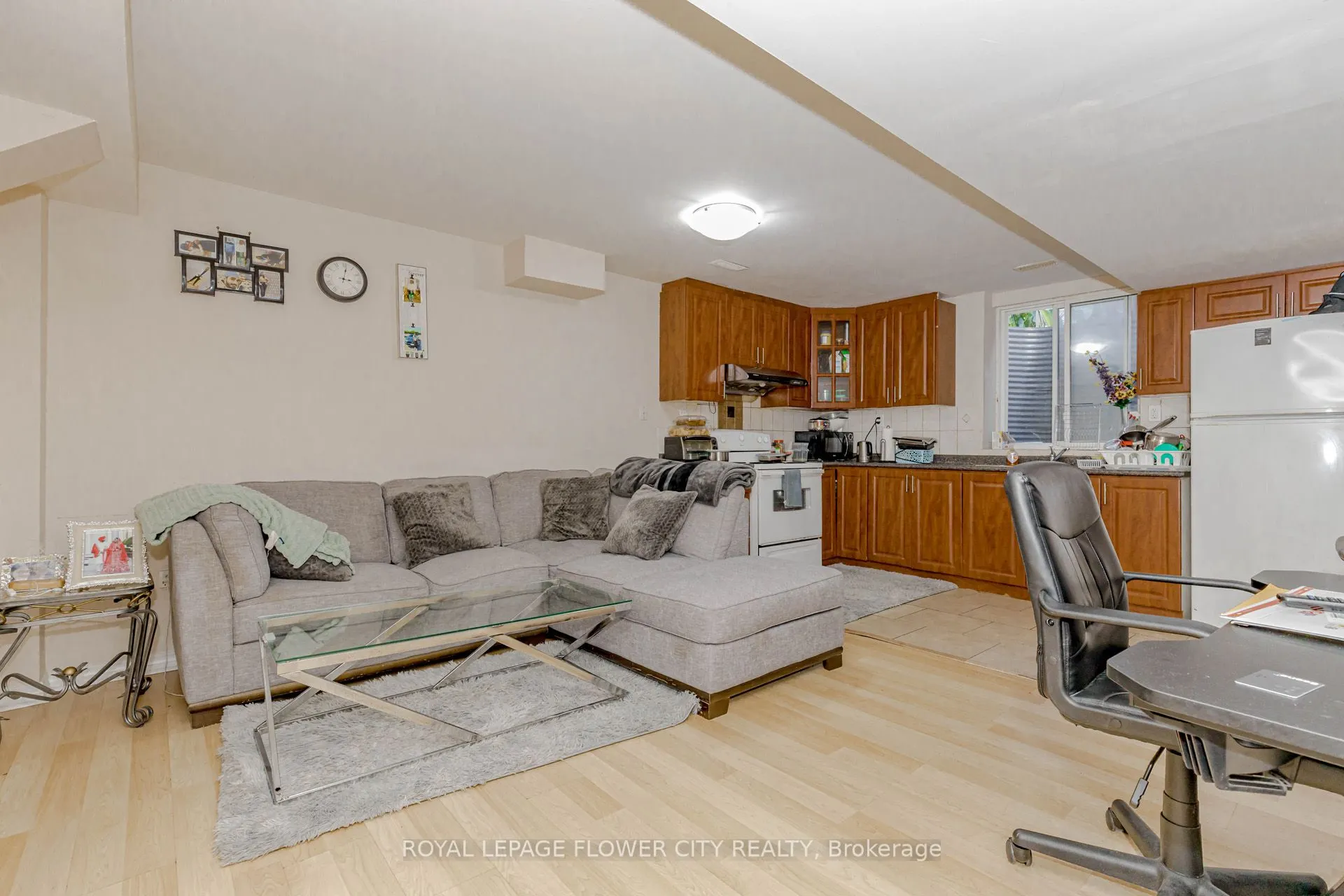 12 Fieldview Drive