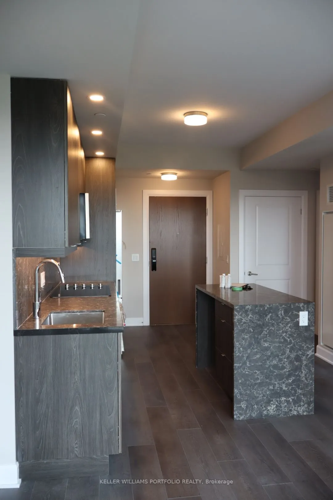 3240 William Coltson Avenue, #1105