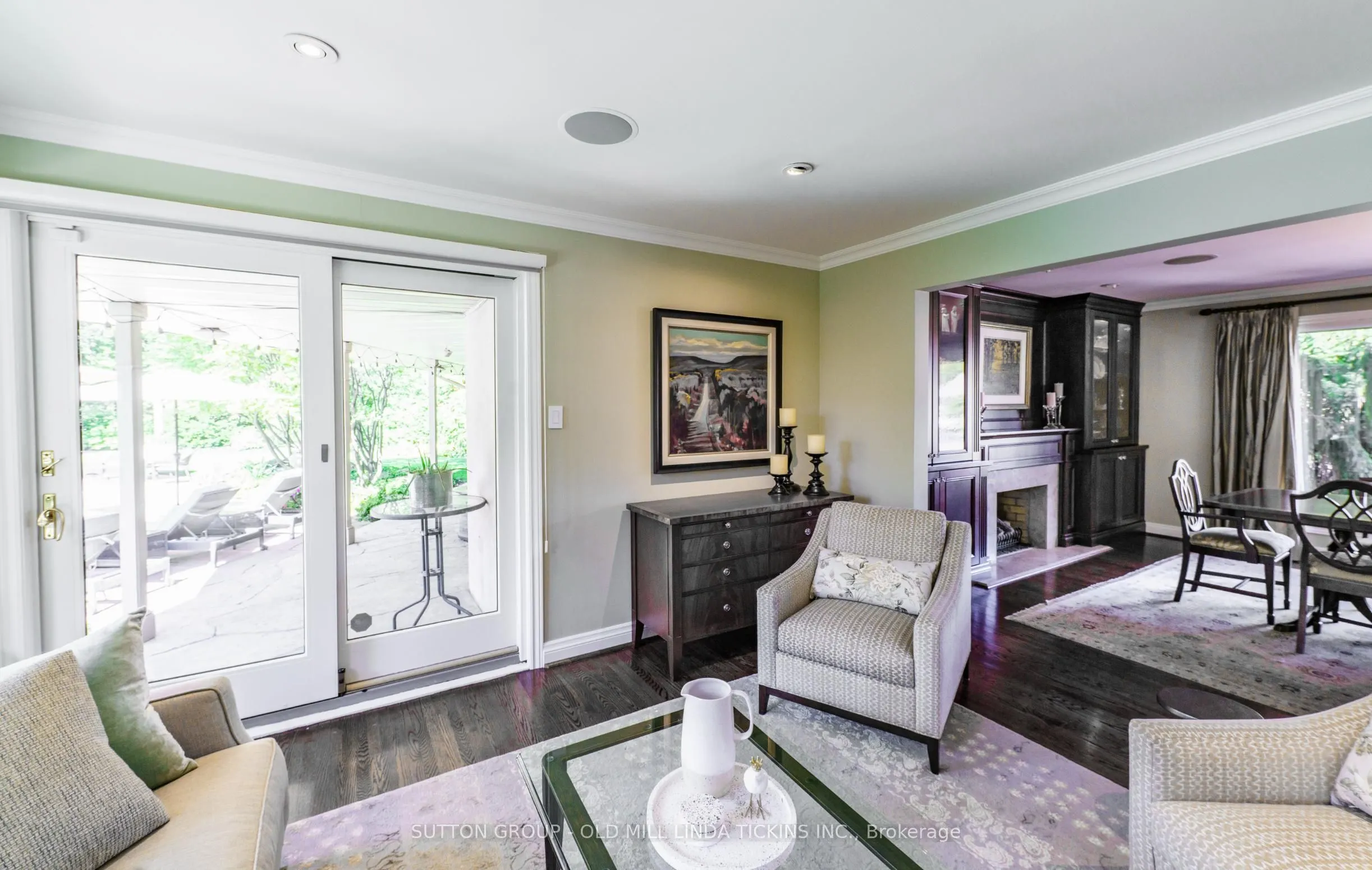 6 Winterbourne Court
