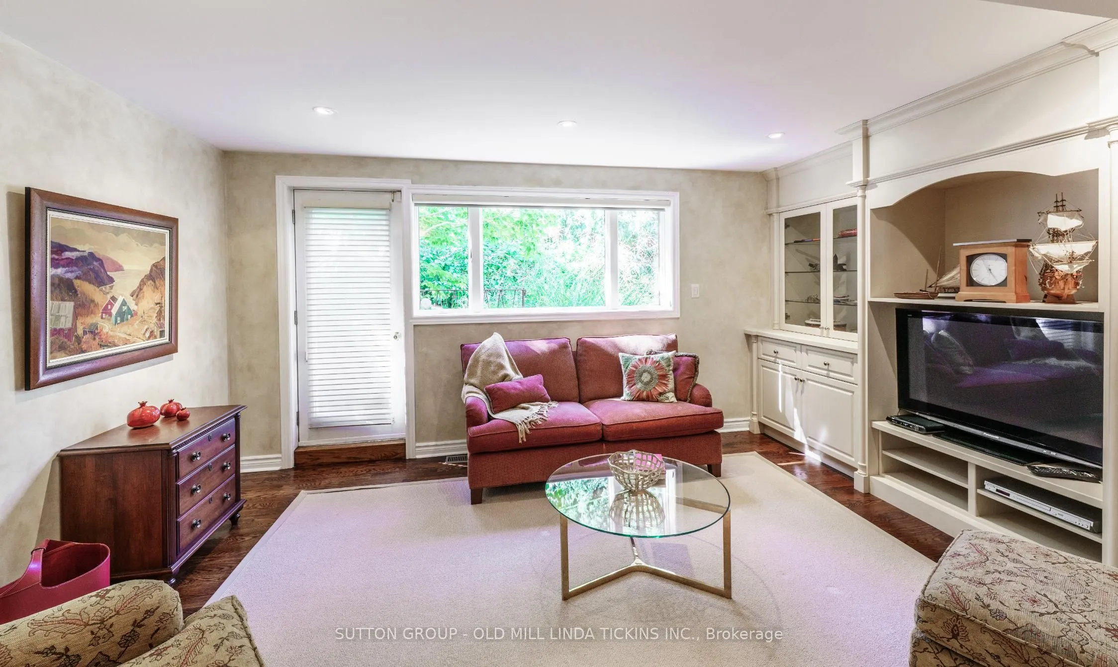 6 Winterbourne Court