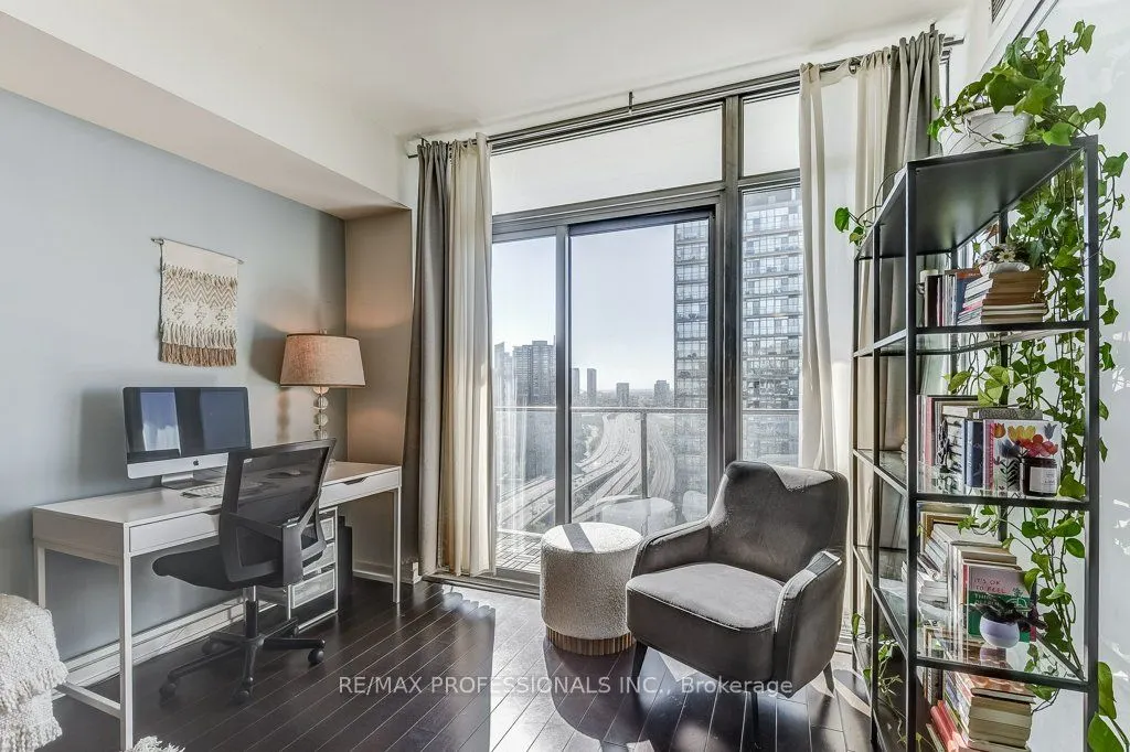 103 The Queensway Avenue, #2707