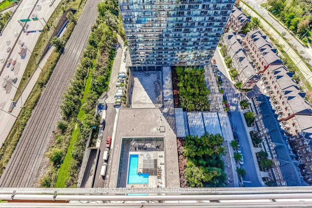 103 The Queensway Avenue, #2707