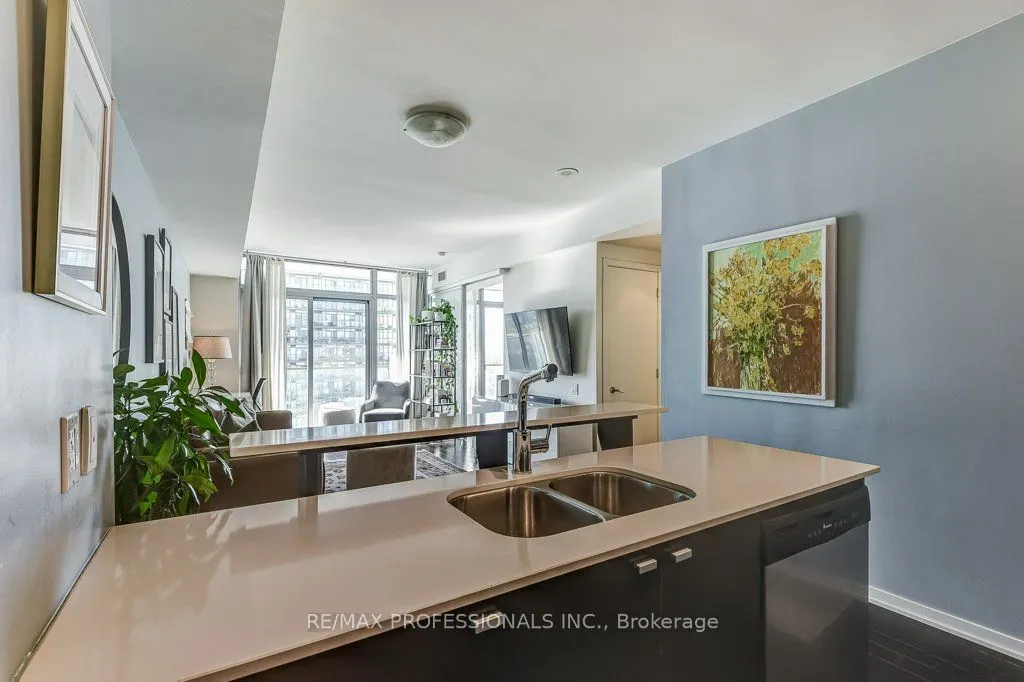 103 The Queensway Avenue, #2707