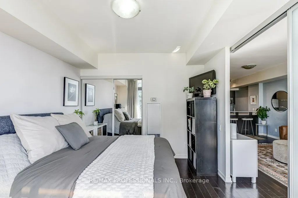103 The Queensway Avenue, #2707