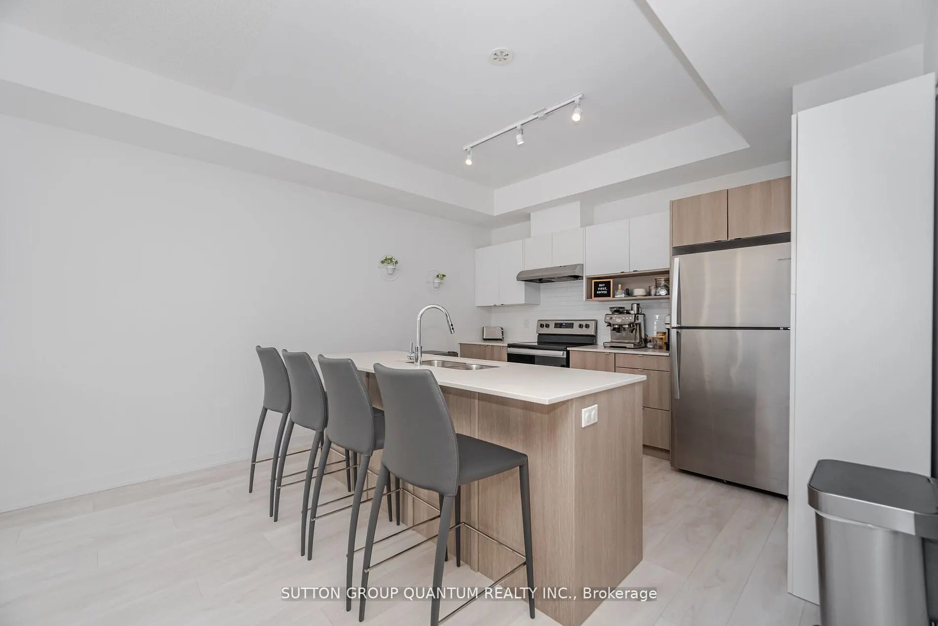 1121 Cooke Boulevard, #19