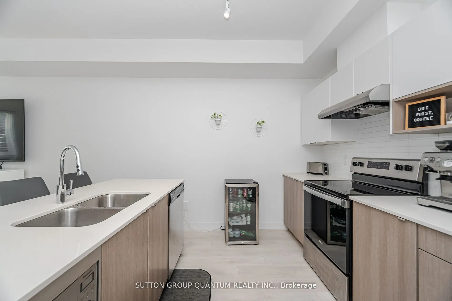 1121 Cooke Boulevard, #19