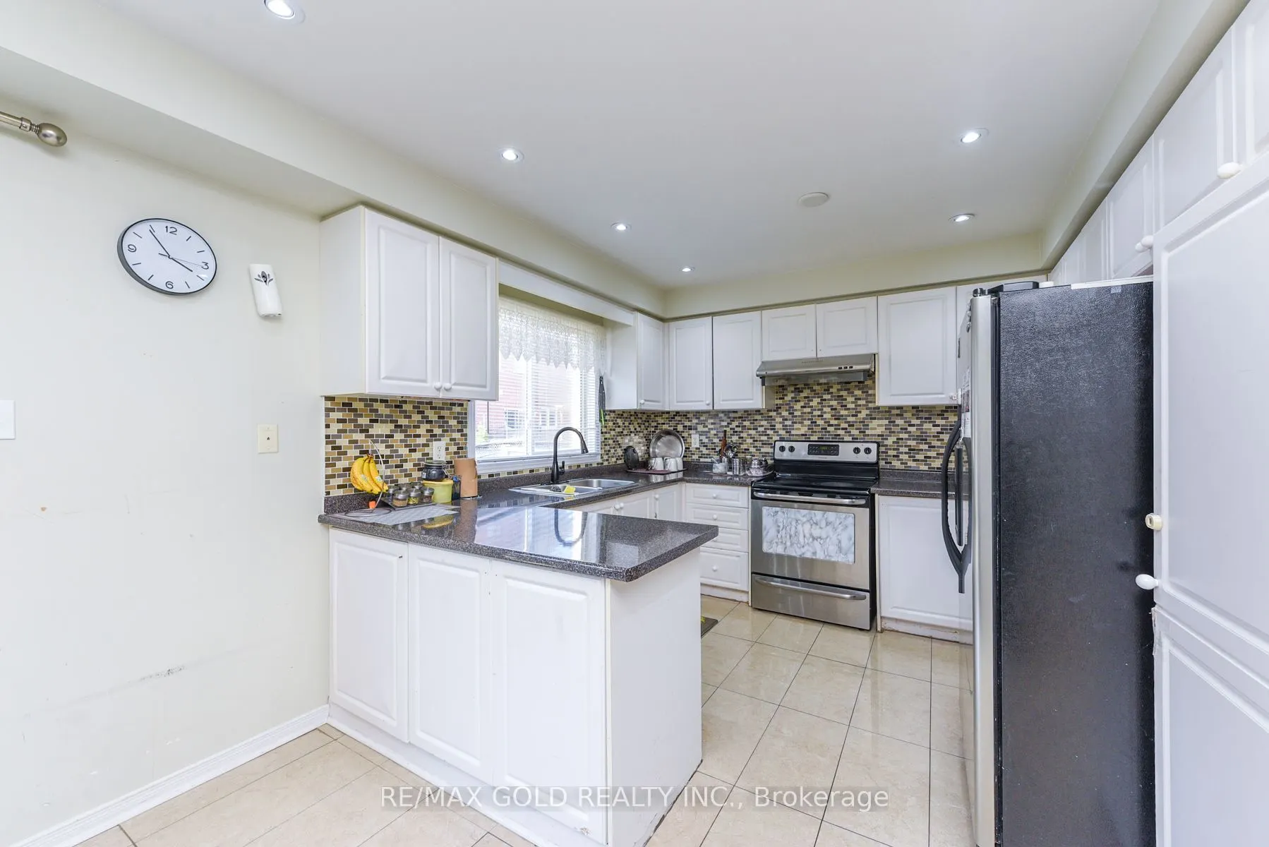 124 Starhill Crescent