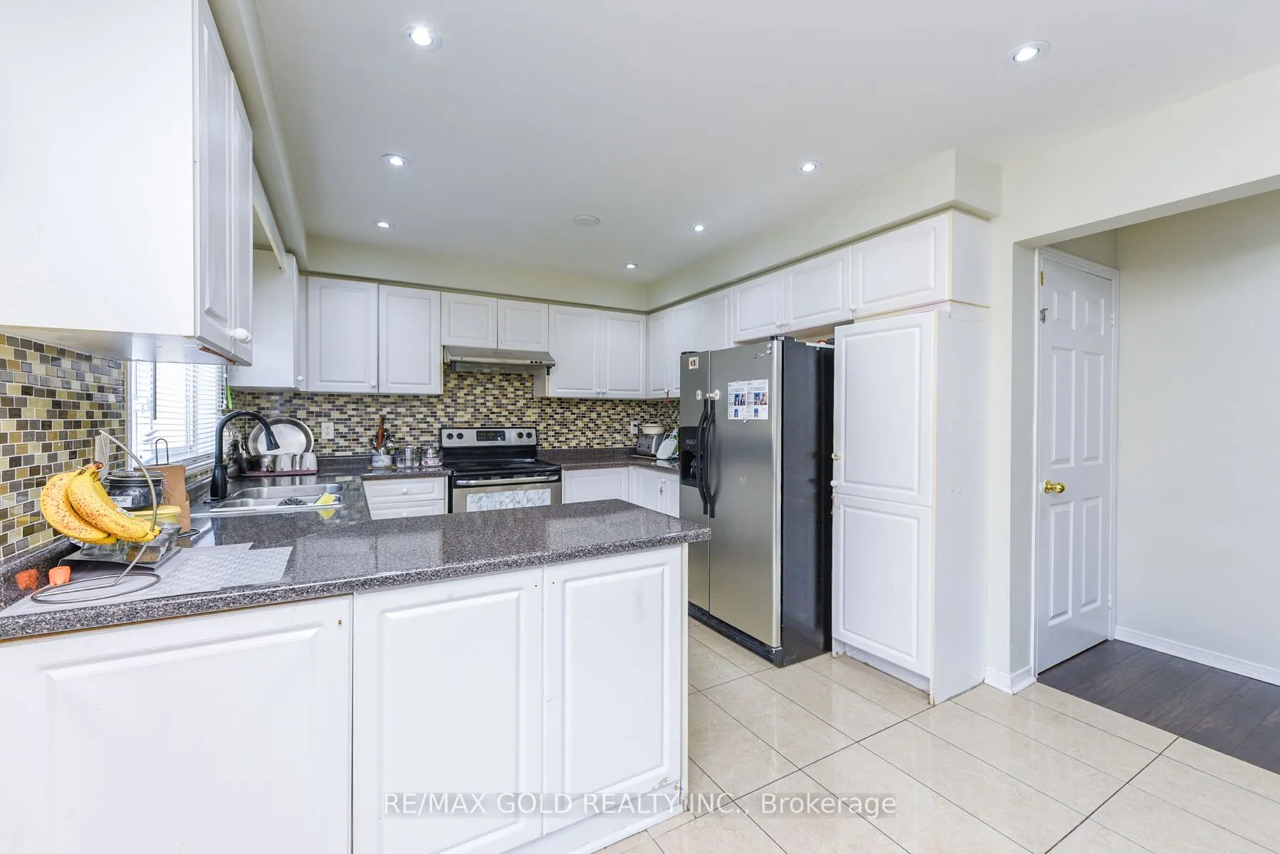 124 Starhill Crescent