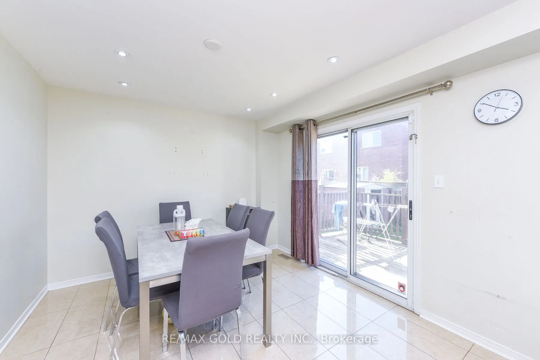 124 Starhill Crescent
