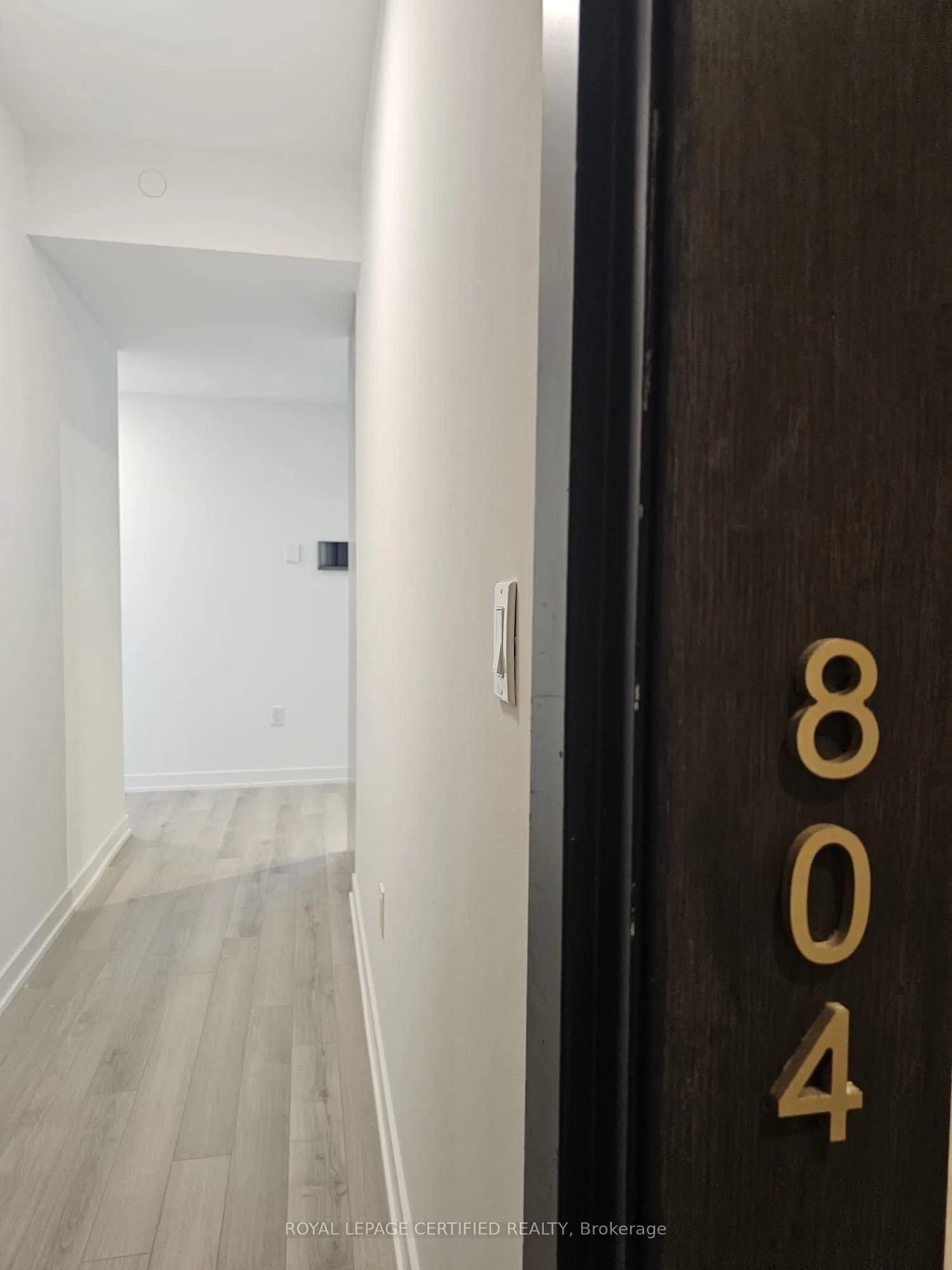 1005 Dundas Street E, #804