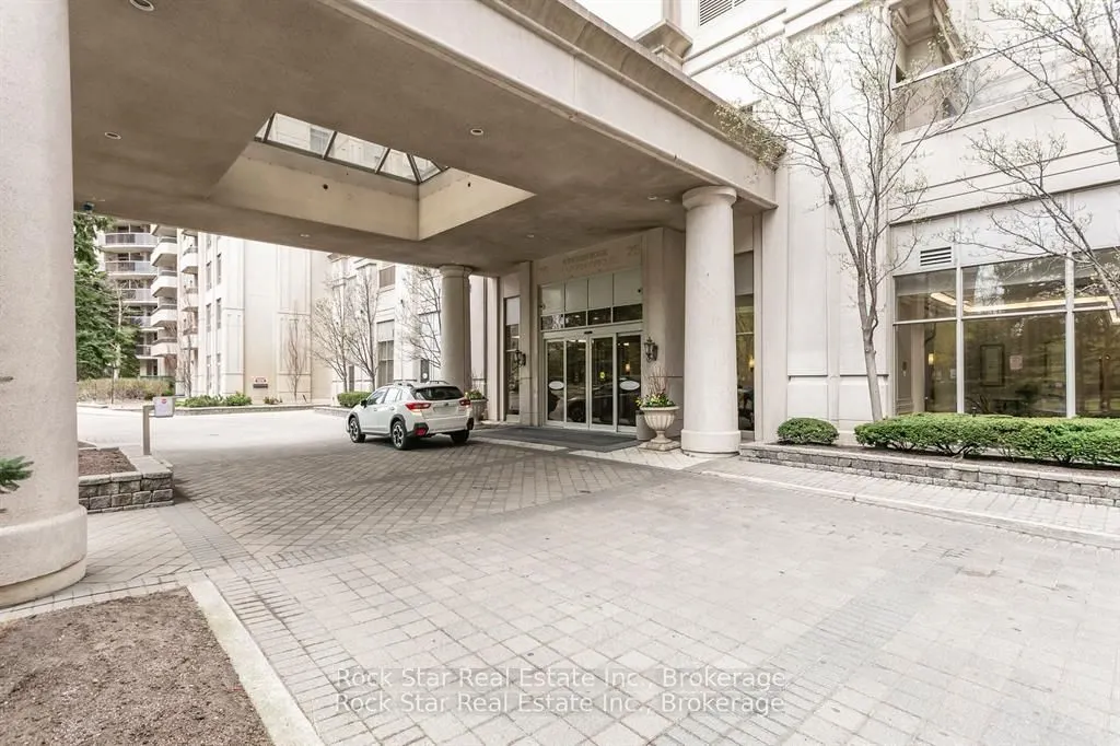 35 Kingsbridge Garden Circle, #408