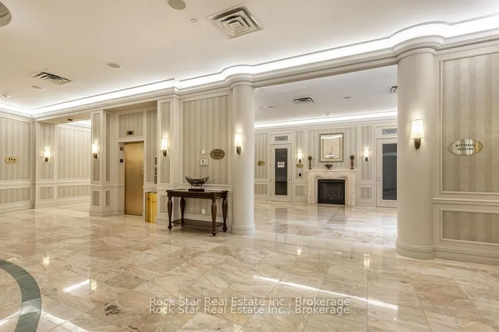 35 Kingsbridge Garden Circle, #408