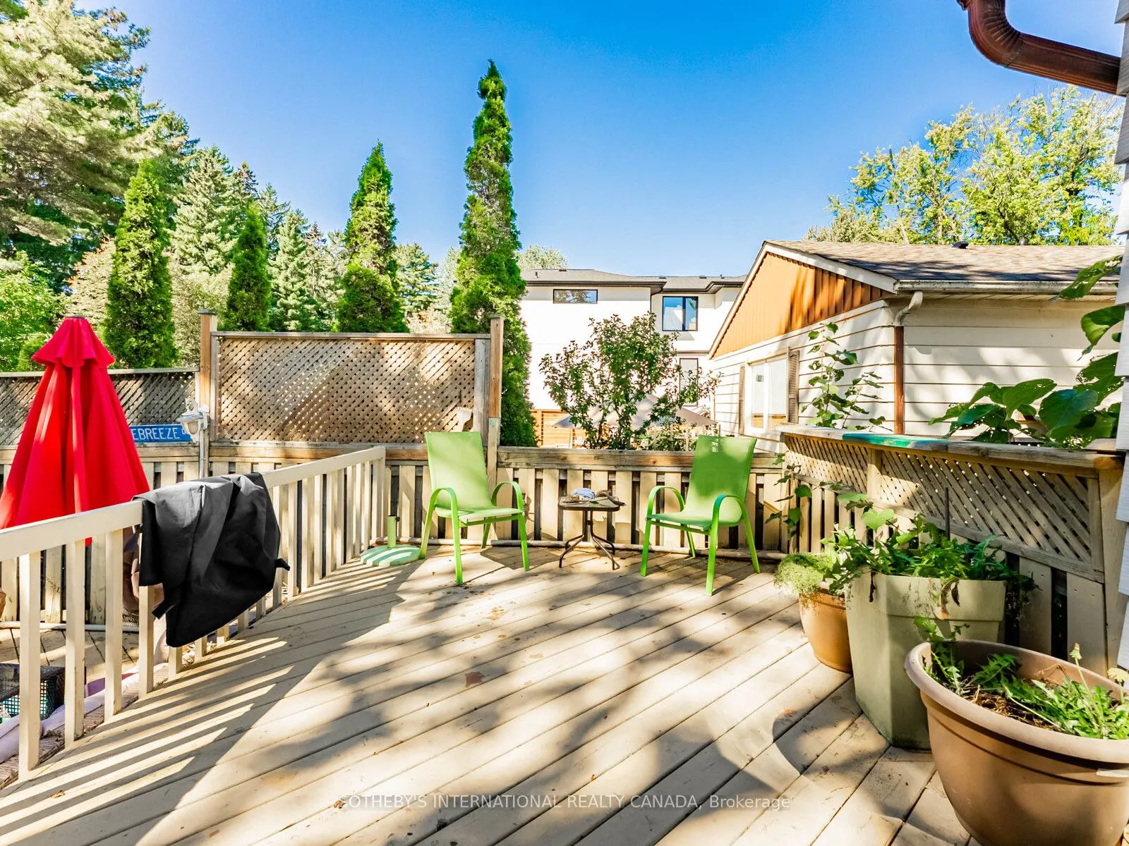 1218 Lakebreeze Drive