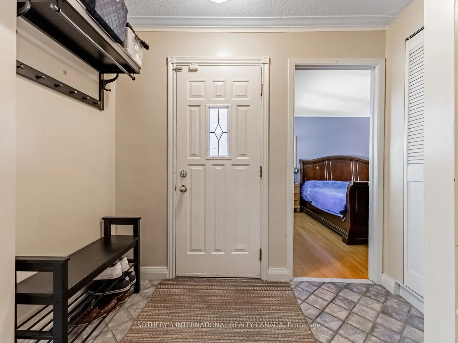 1218 Lakebreeze Drive