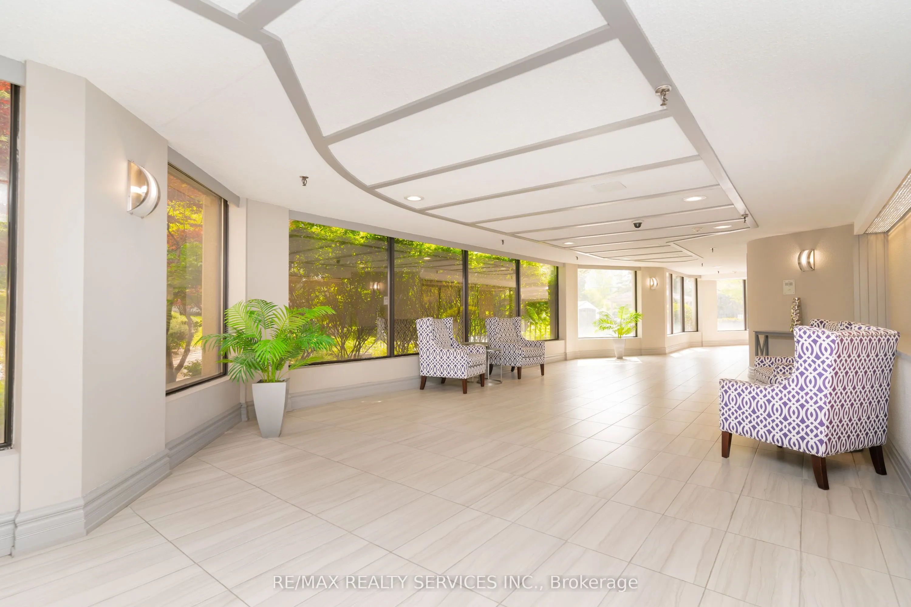 8 Lisa Street, #2802