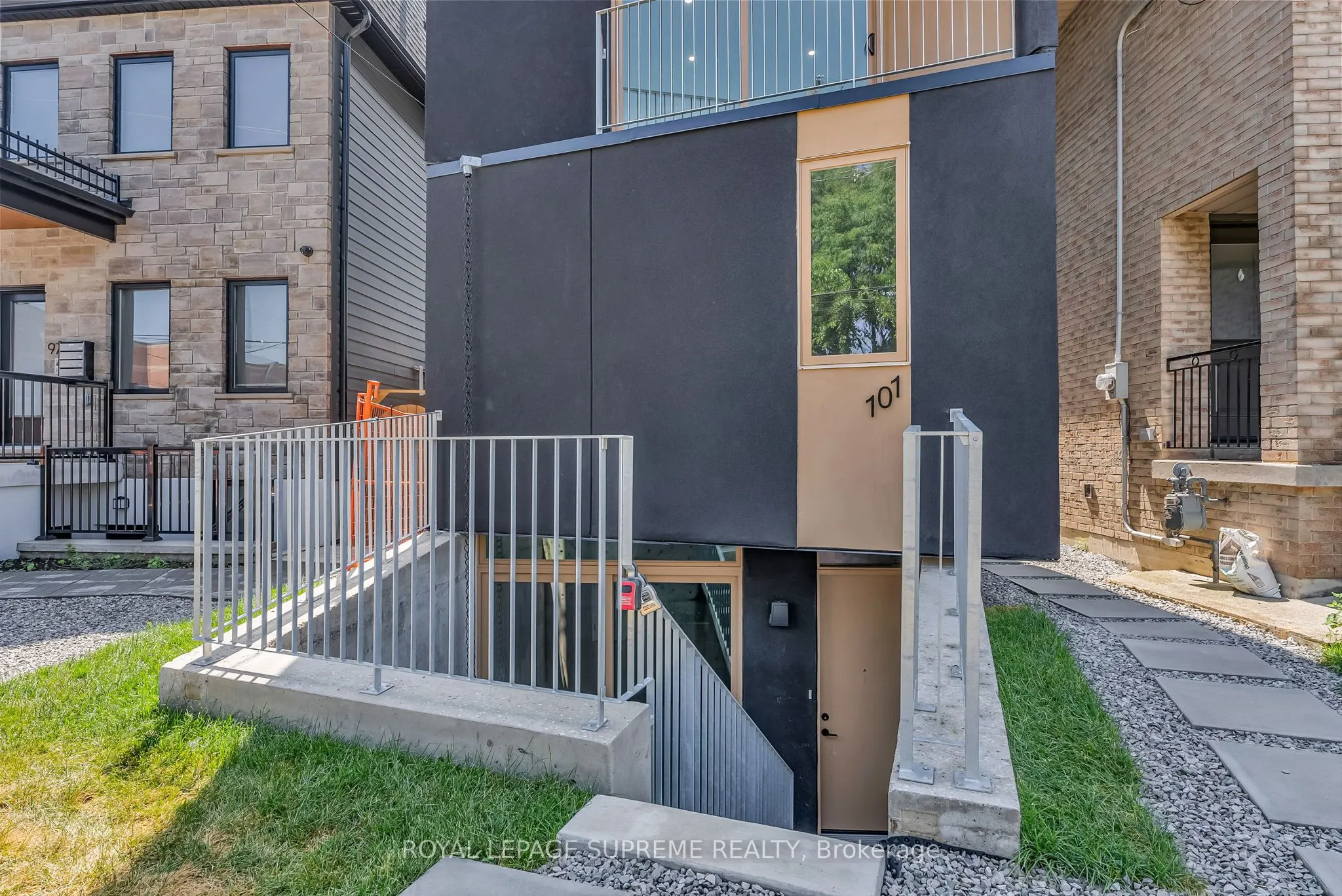 101 Bernice Crescent, #1