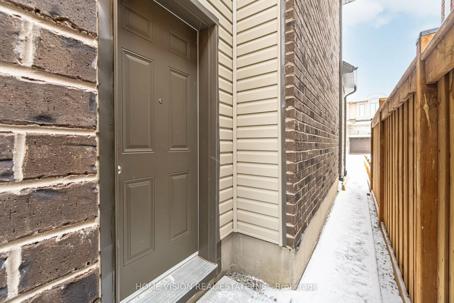 938 Chestnut Heights, #Basement