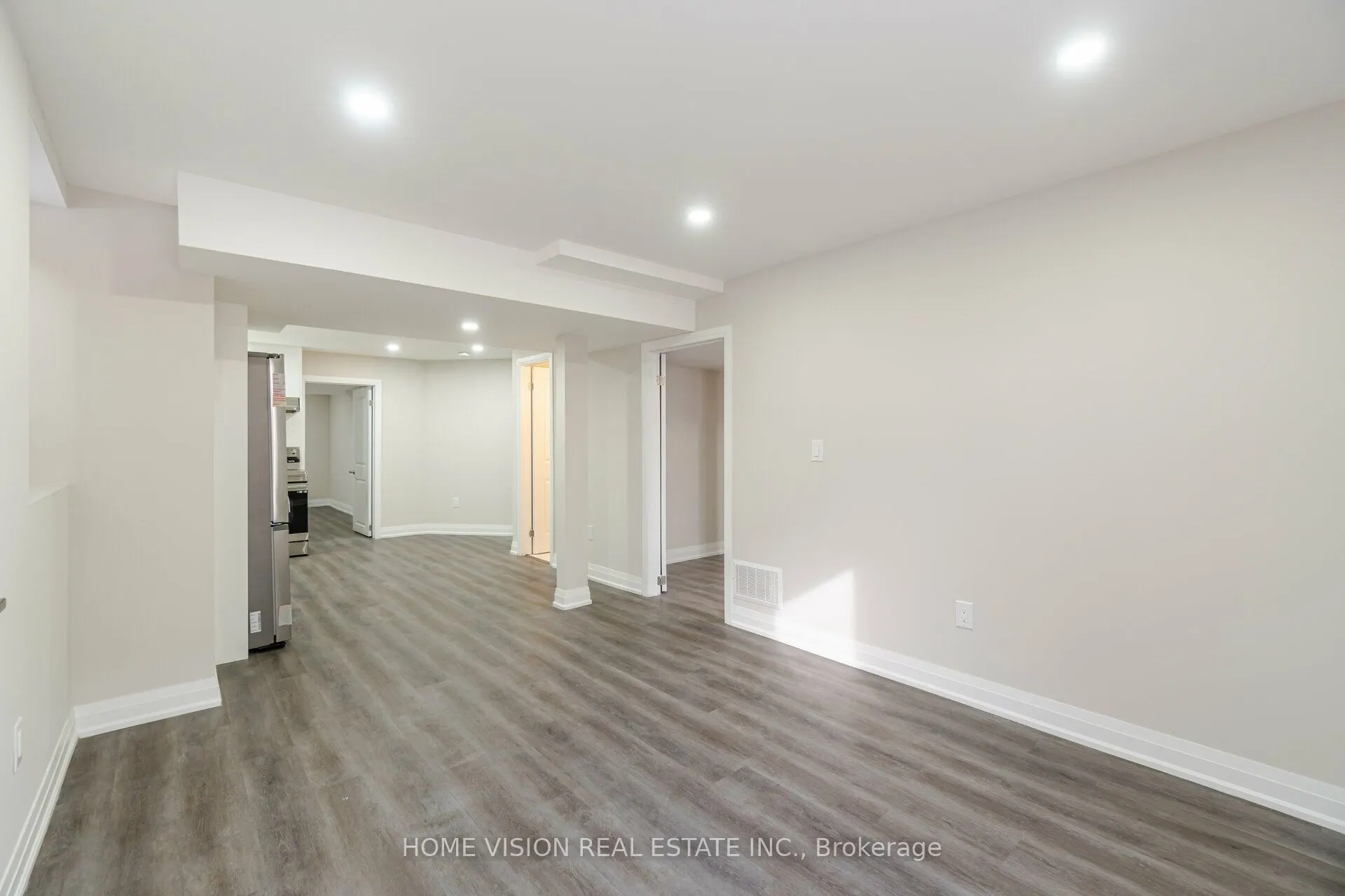 938 Chestnut Heights, #Basement