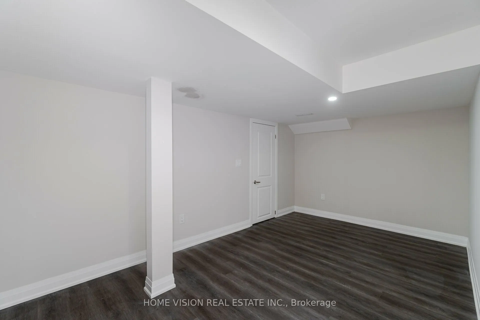938 Chestnut Heights, #Basement