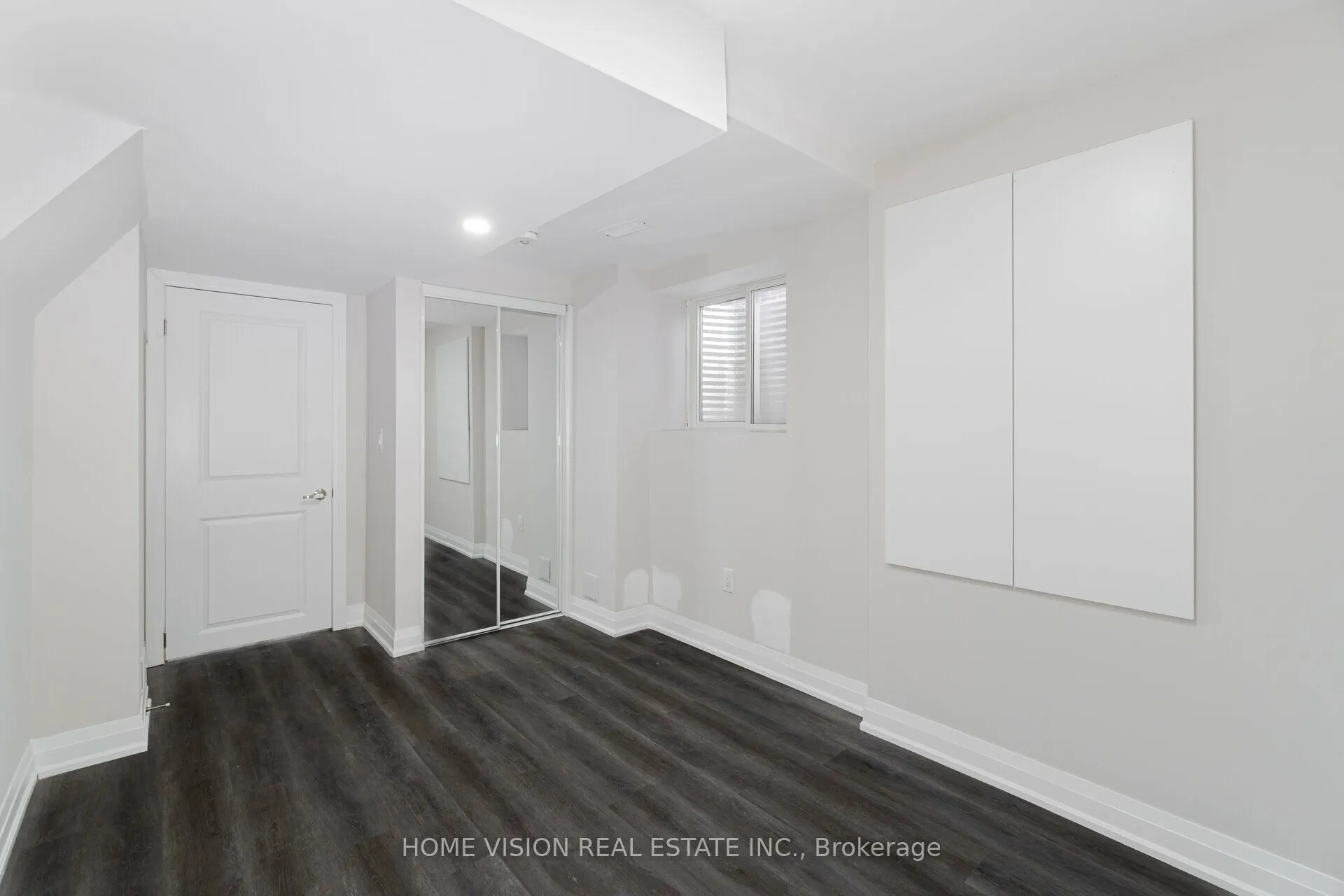 938 Chestnut Heights, #Basement